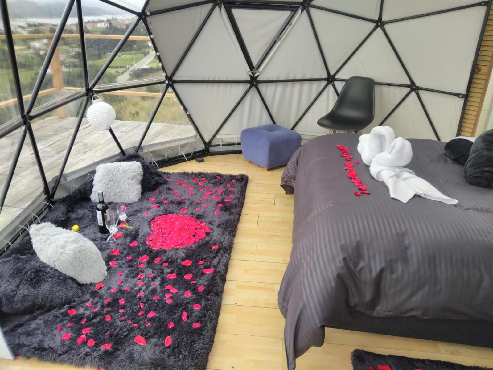 Deluxe Bungalow photo 1