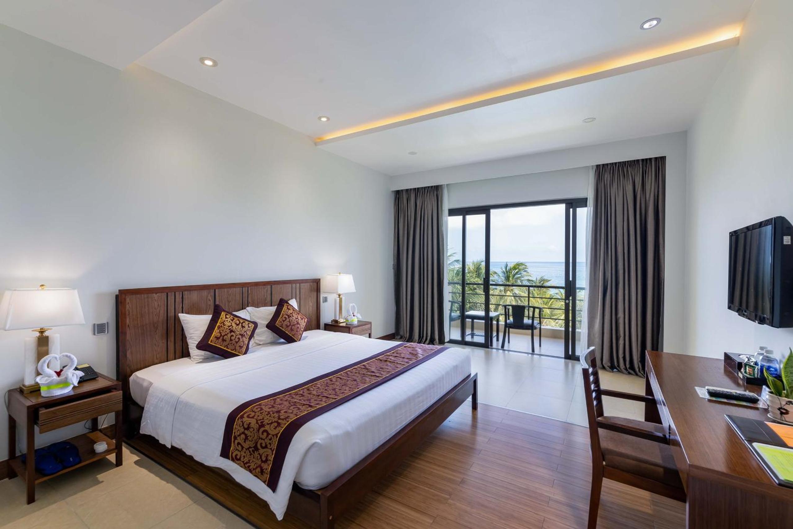Deluxe Double or Twin Room - Photo 1