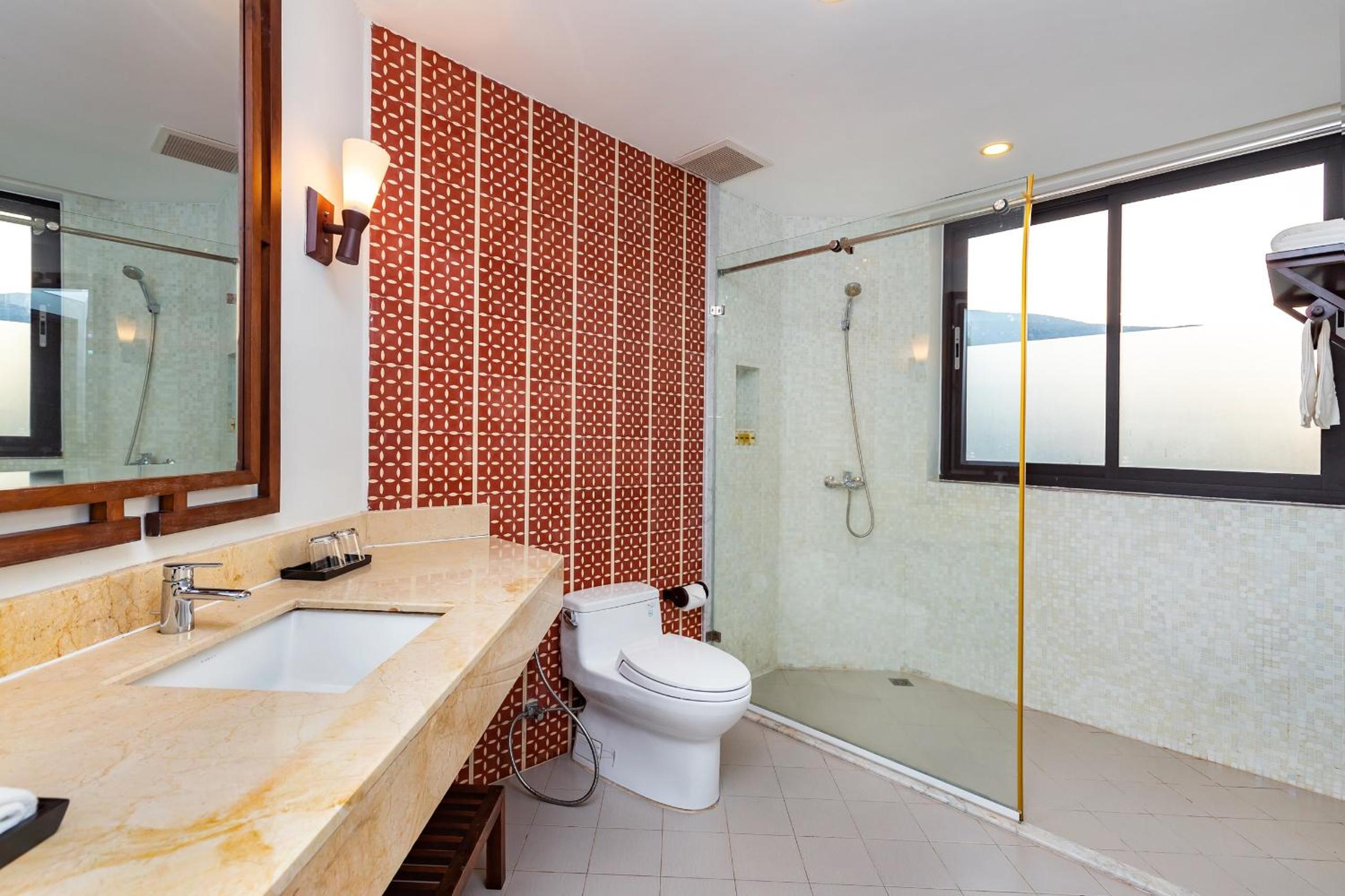 Suite with Sea View - Photo 7