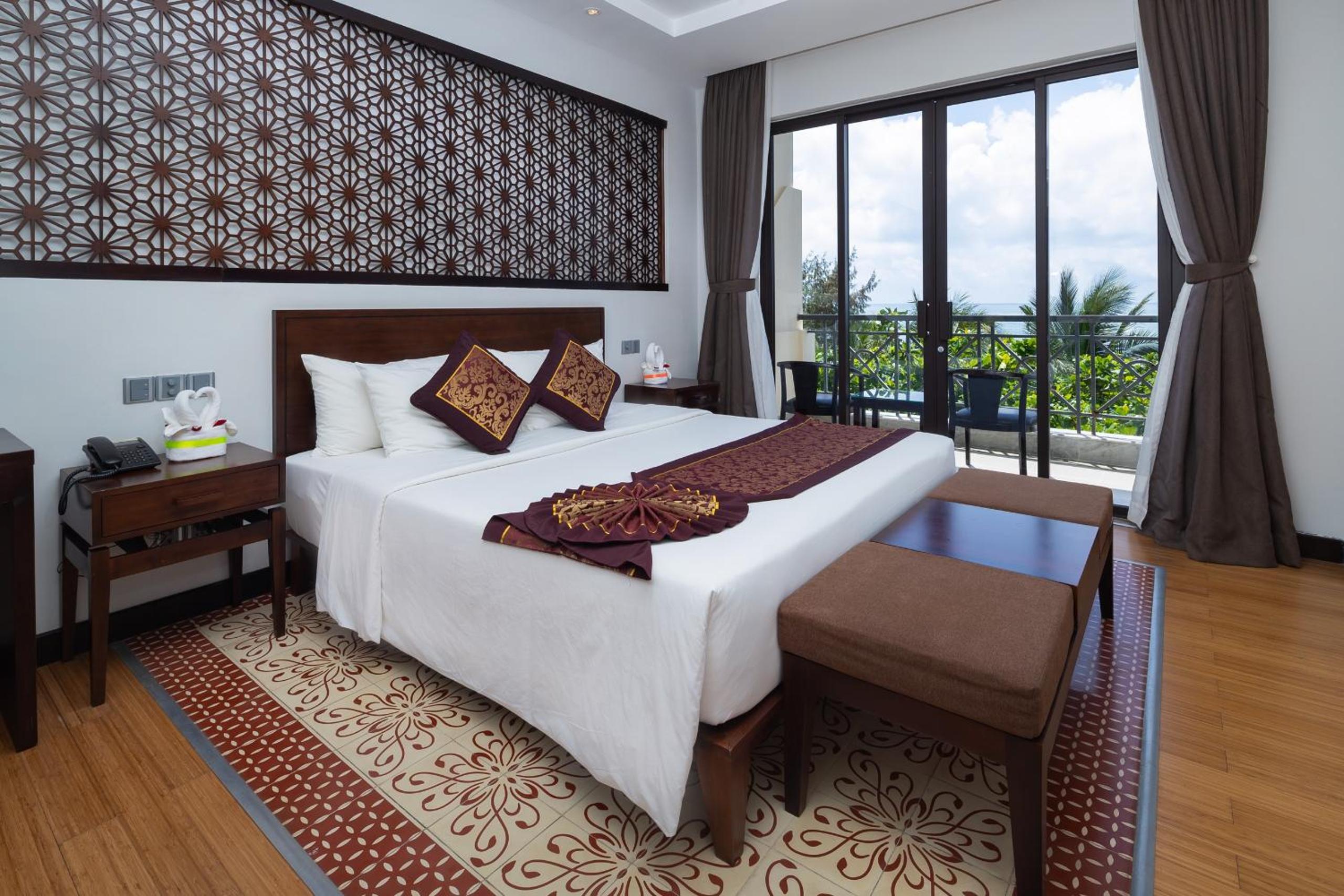 Suite with Sea View - Photo 3