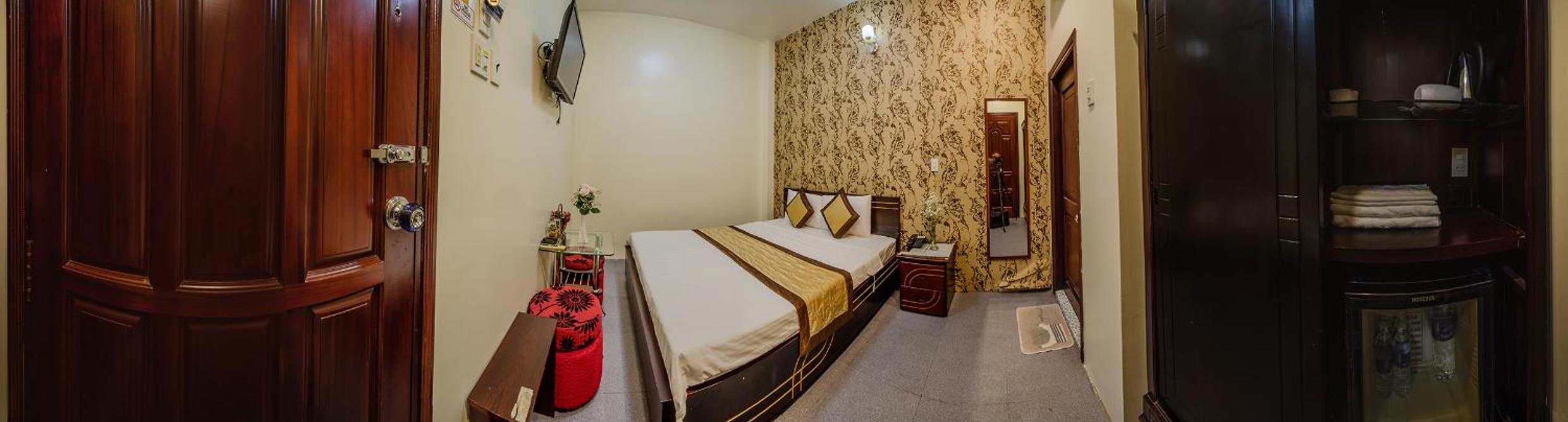 Small Double Room - Photo 4