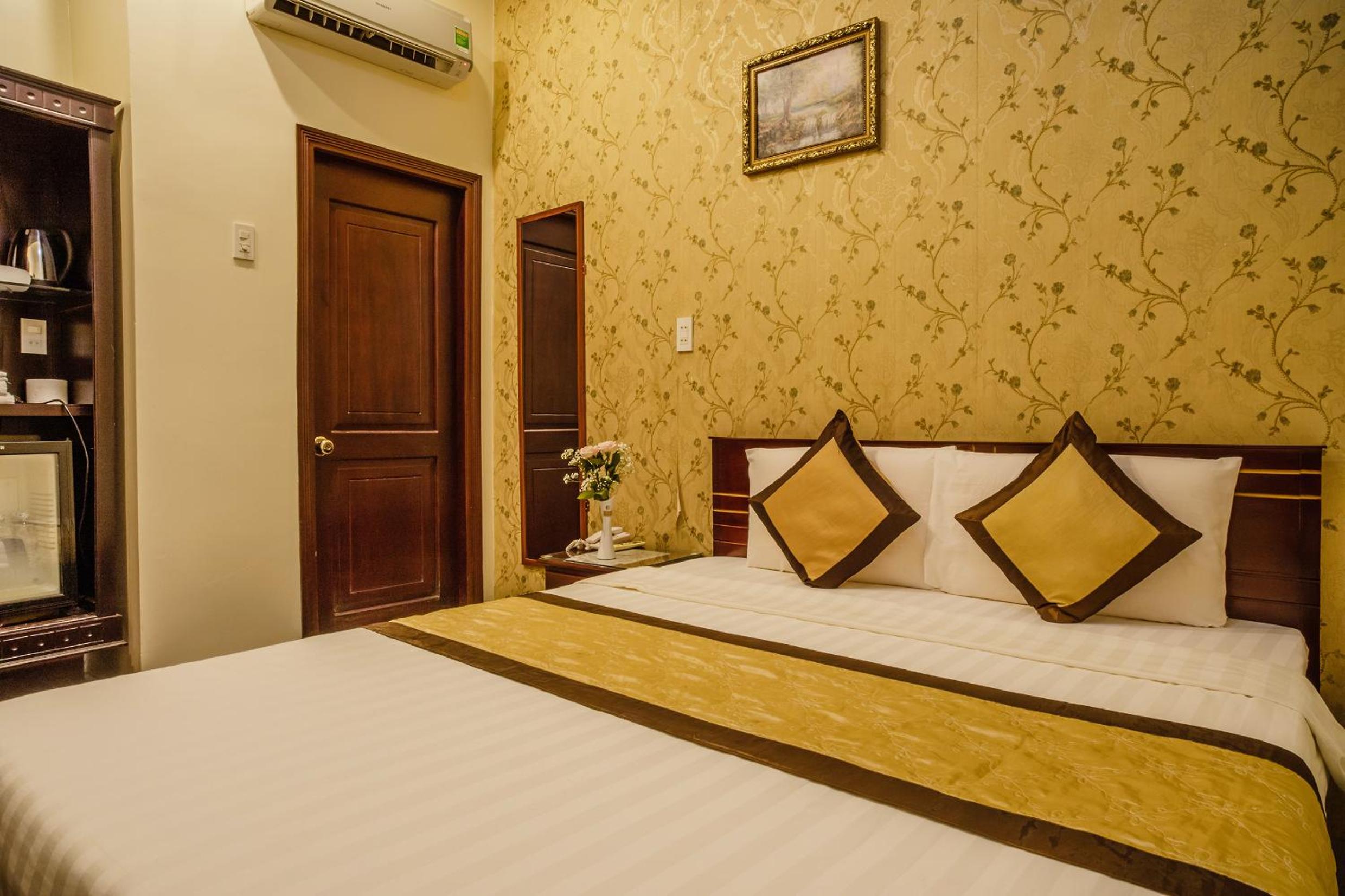 Small Double Room - Photo 6