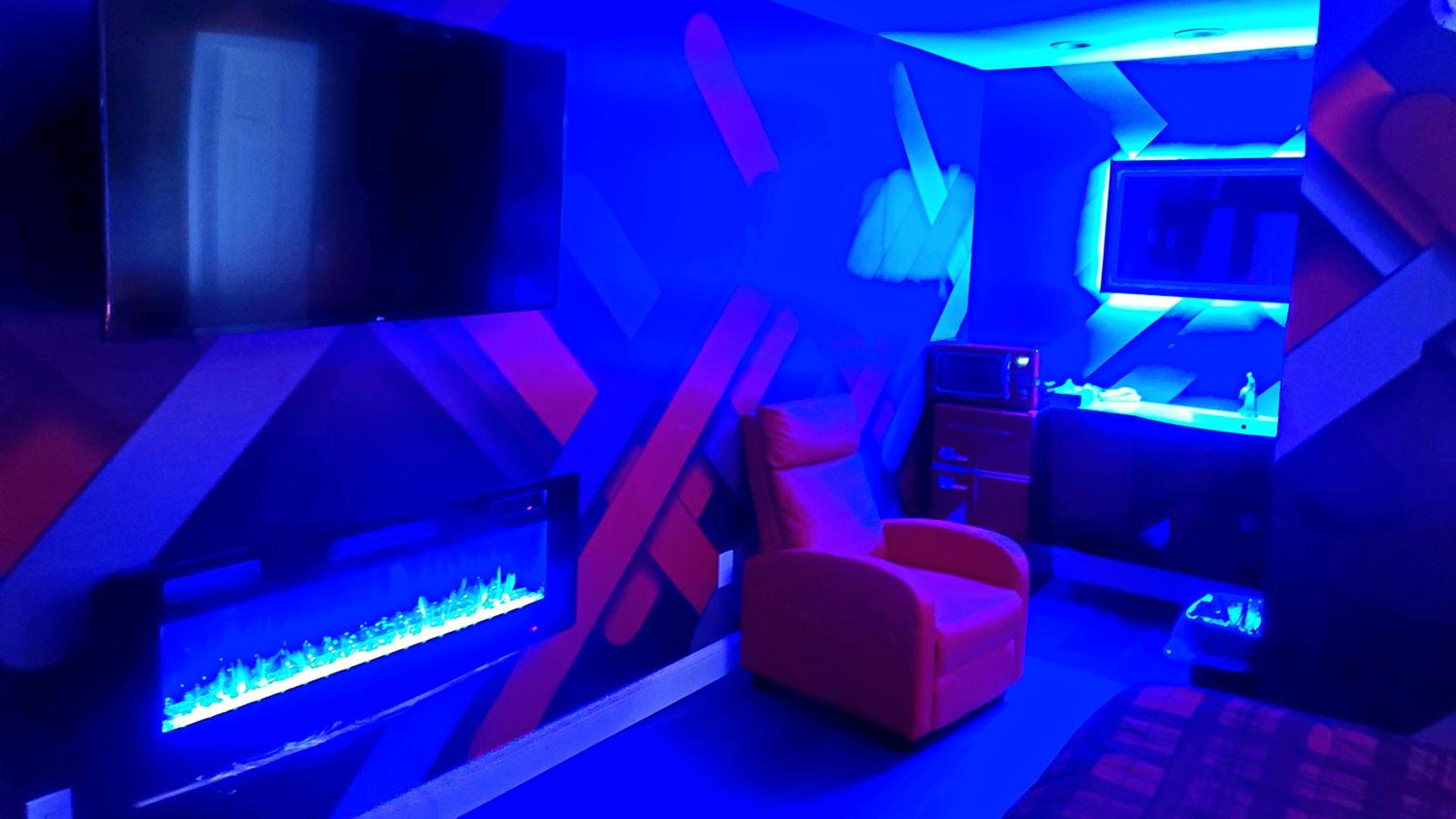 Superior King Room - Photo 5
