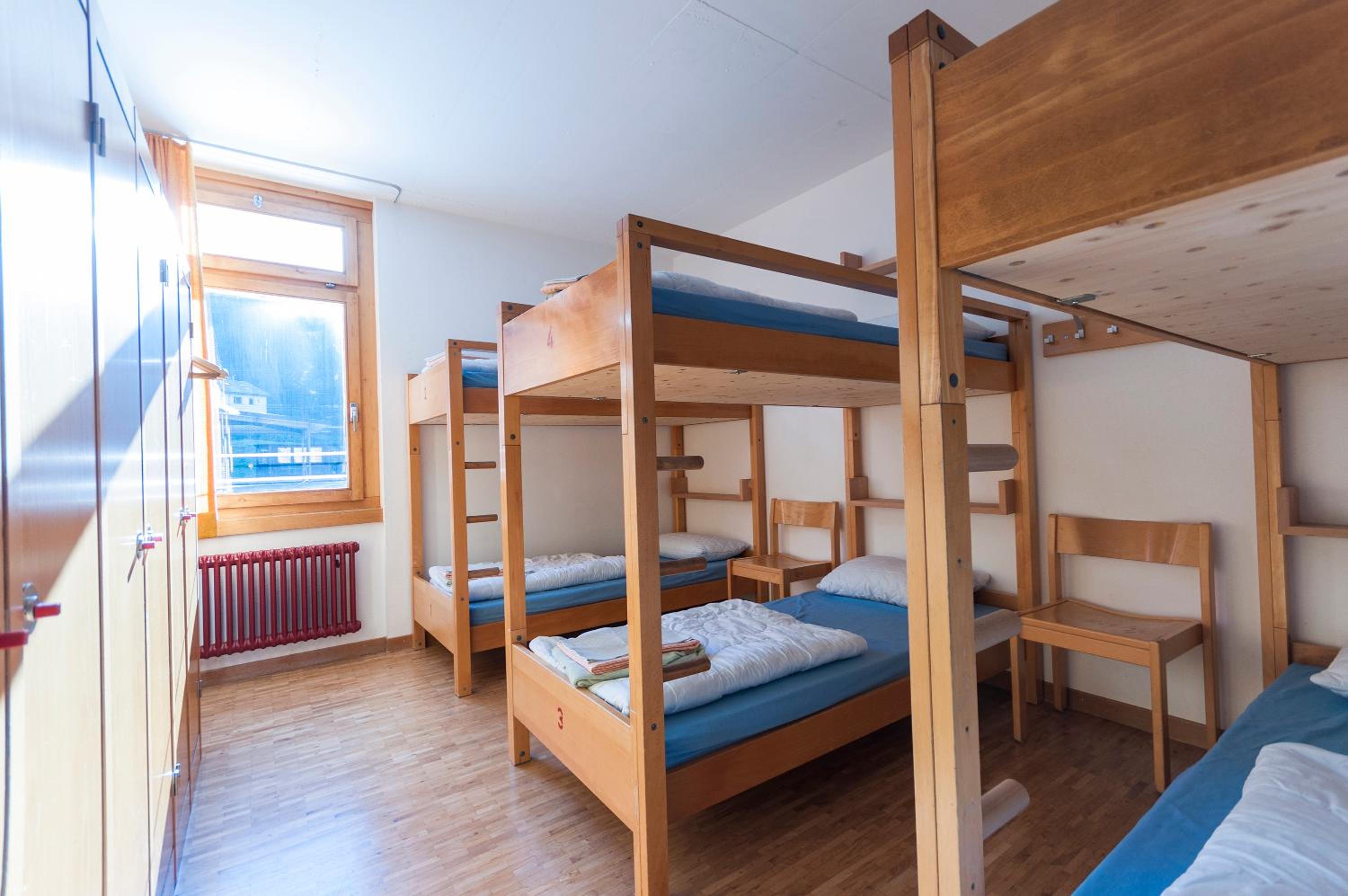 Bed in 6-Bed Dormitory Room photo 1