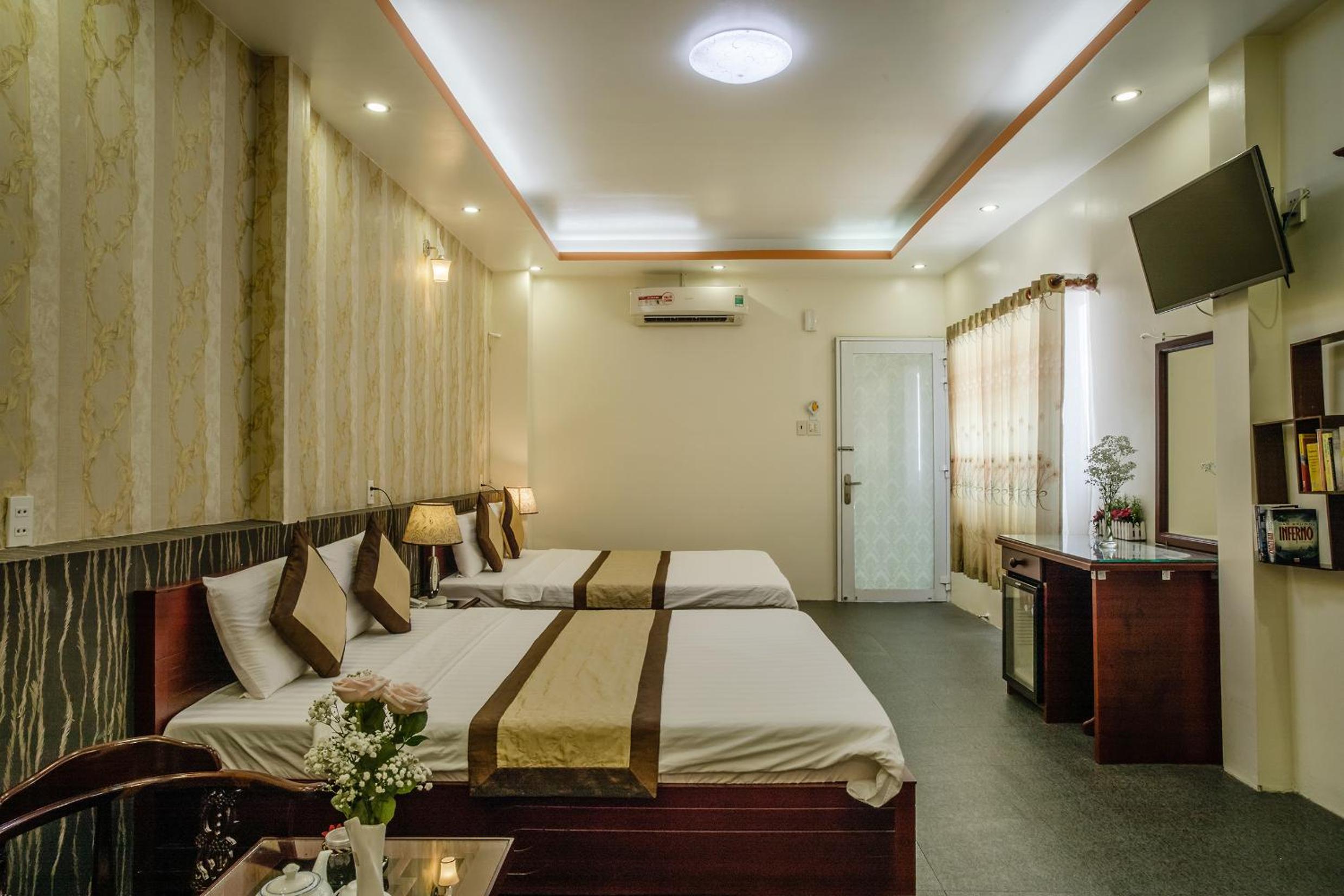 Luxury Quadruple Room - Photo 9
