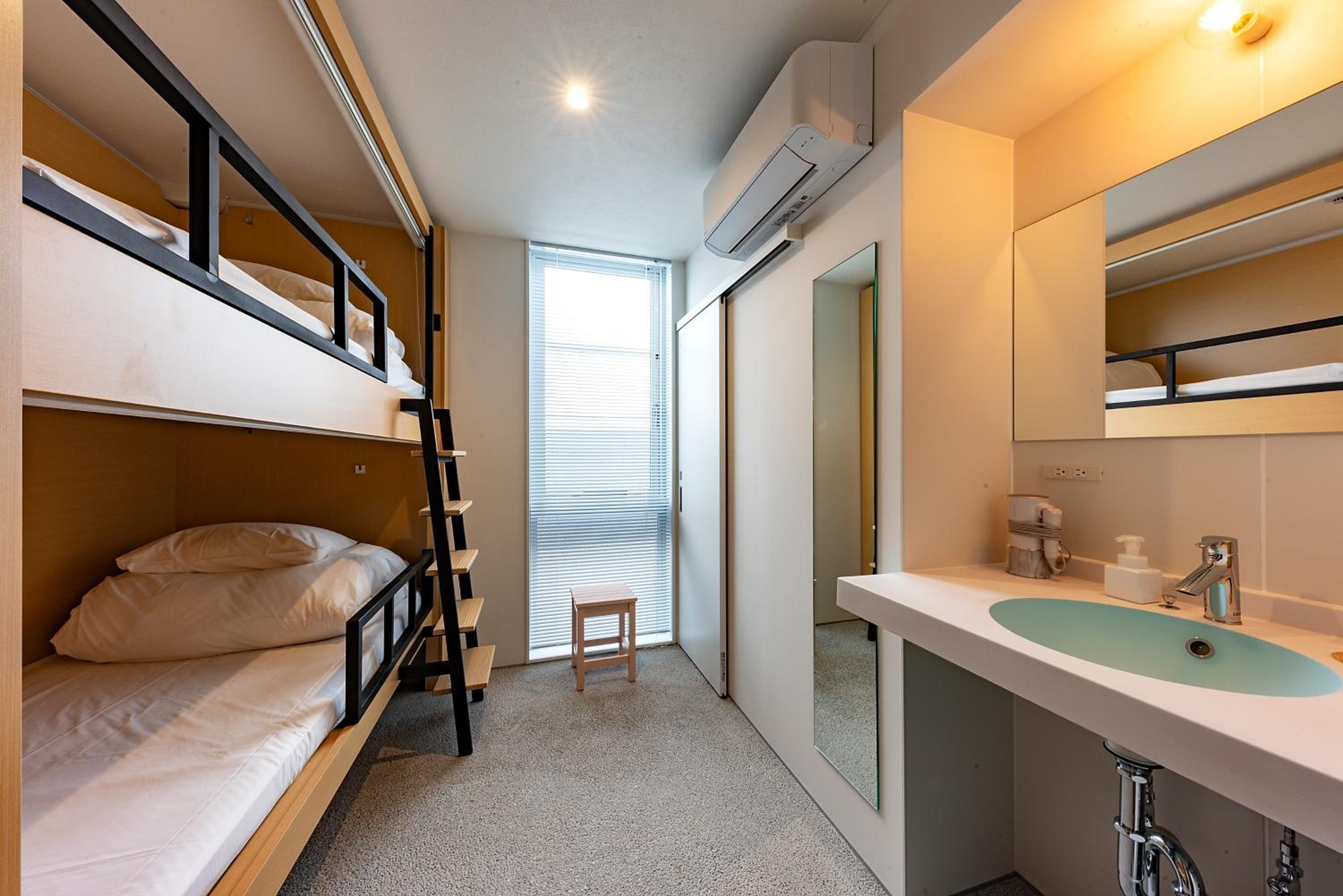 Standard Twin Room - Photo 1