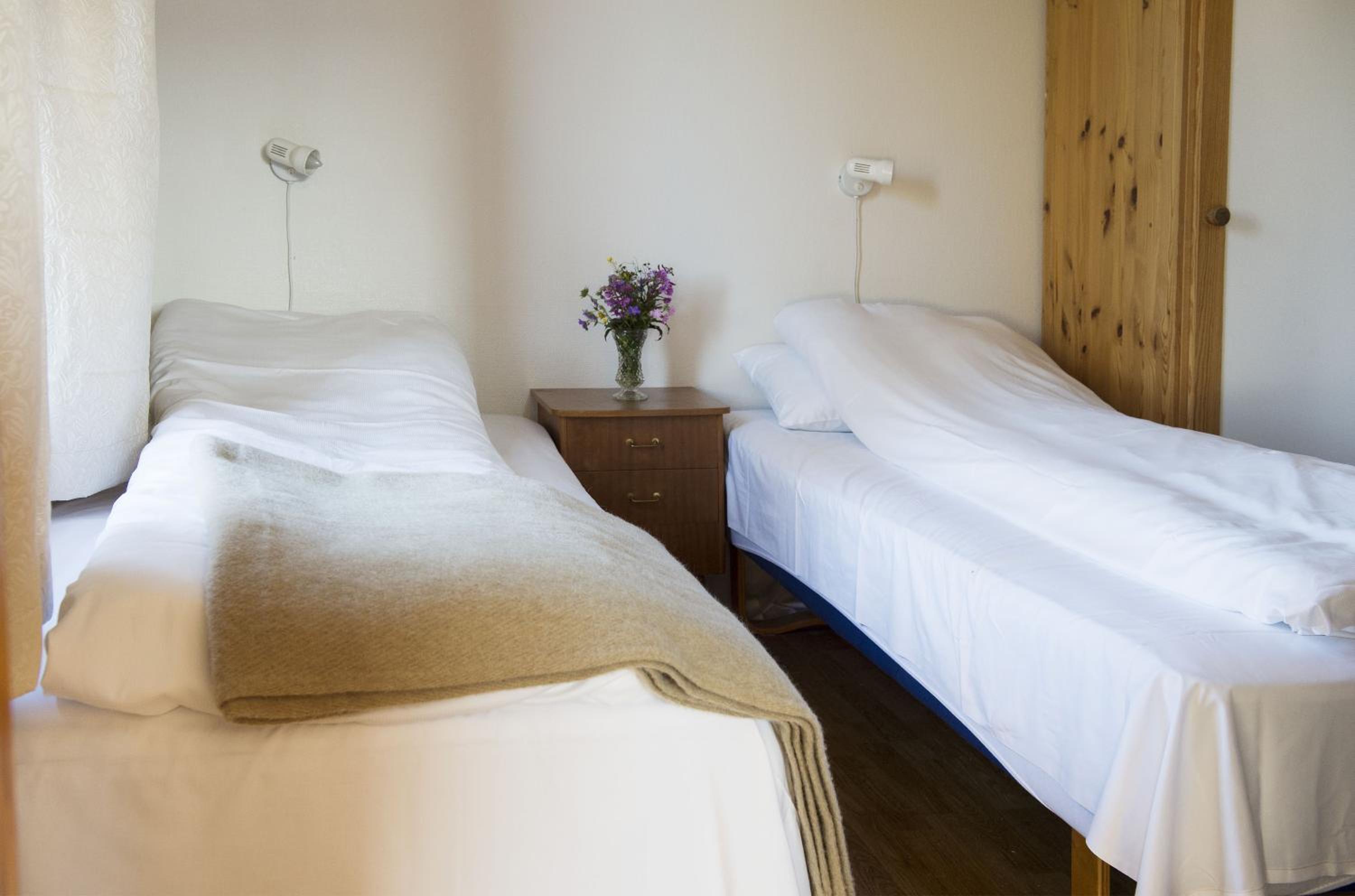 Single Room with Private Bathroom photo 3