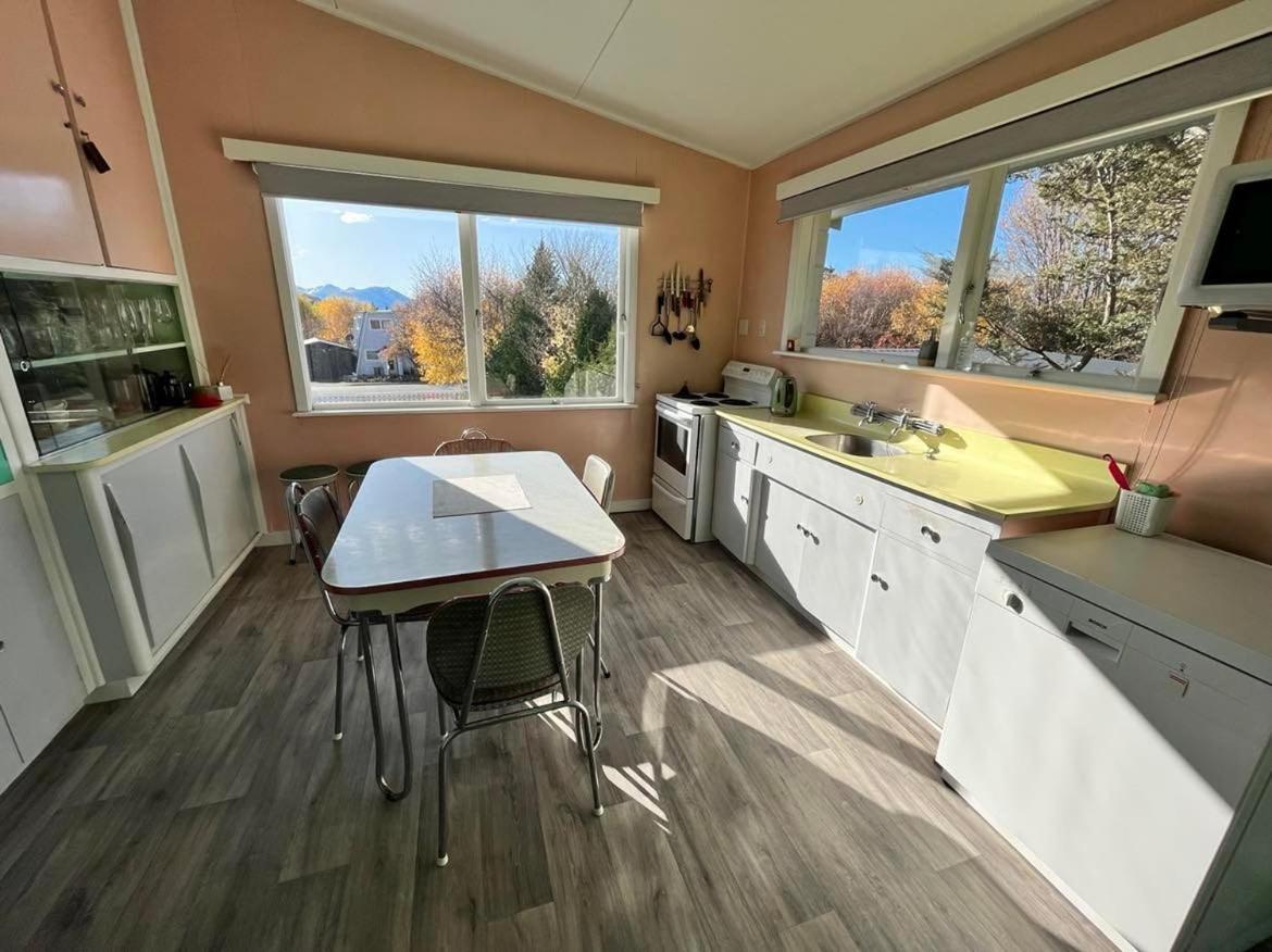 Two-Bedroom House - Photo 3