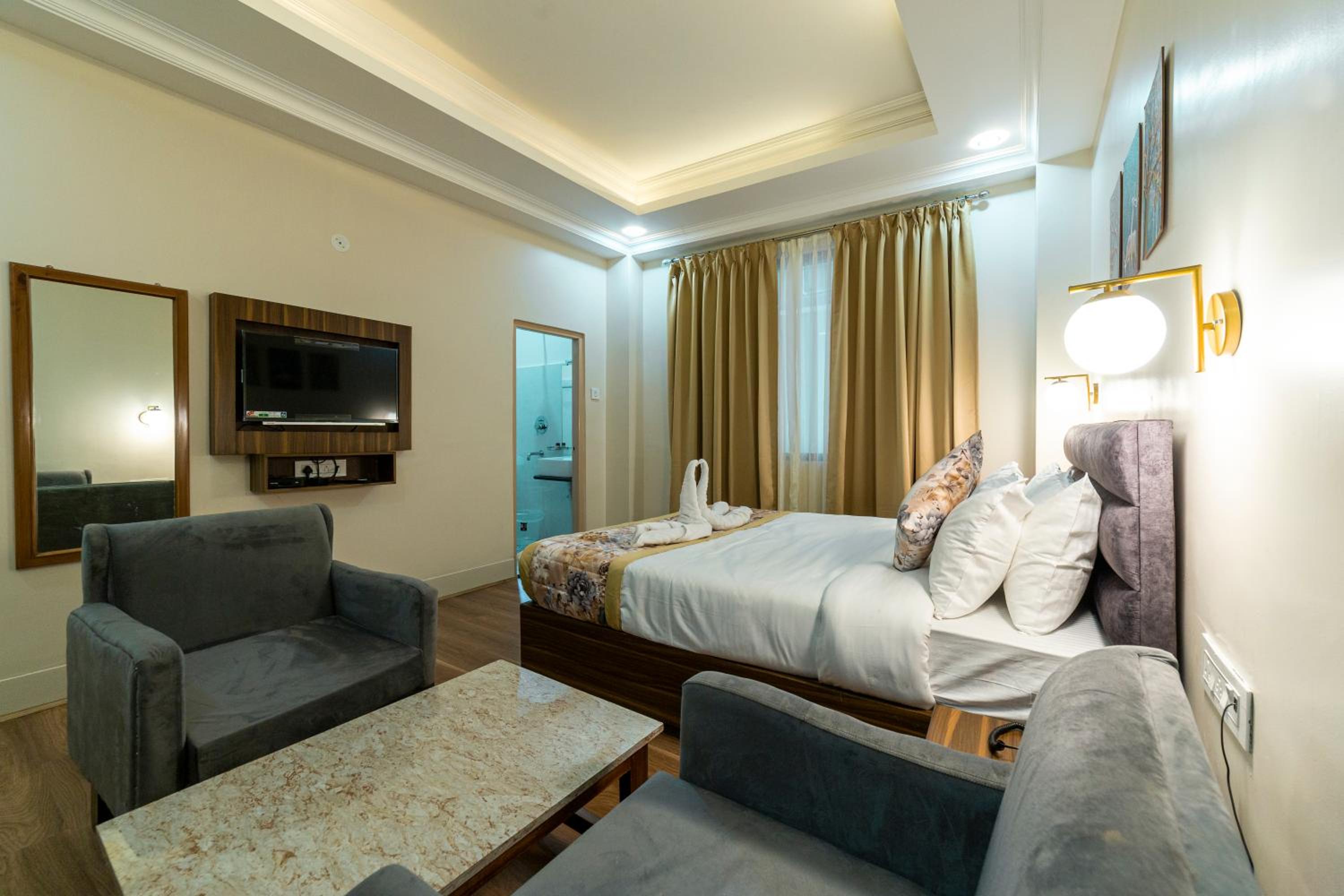 Deluxe Room - Photo 3