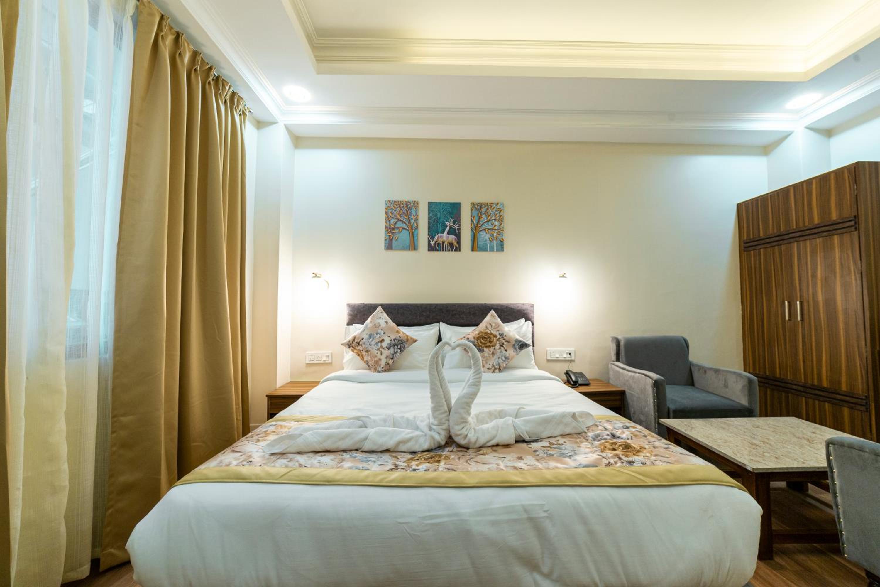 Deluxe Room - Photo 4