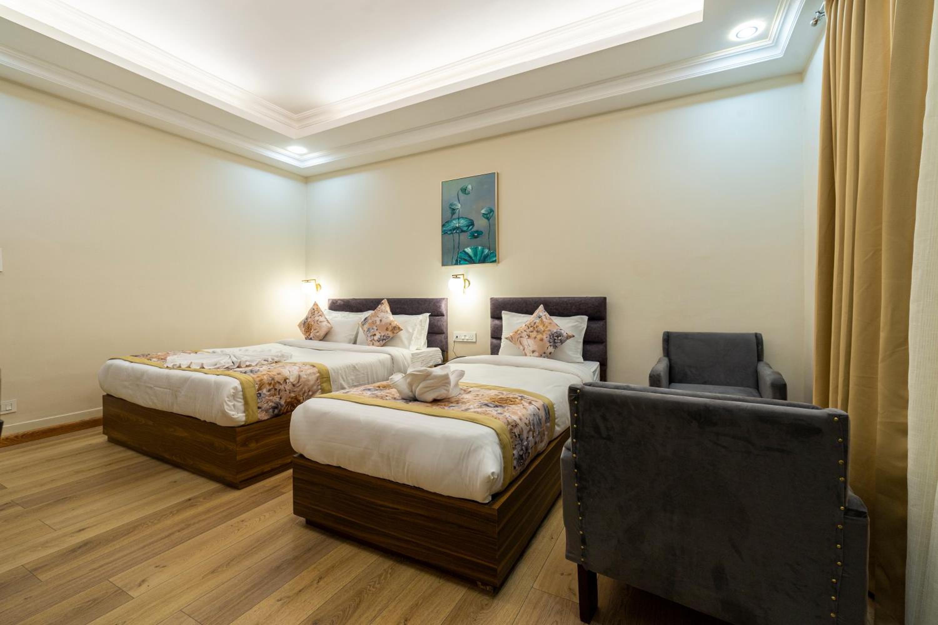 Deluxe Family Room - Photo 3