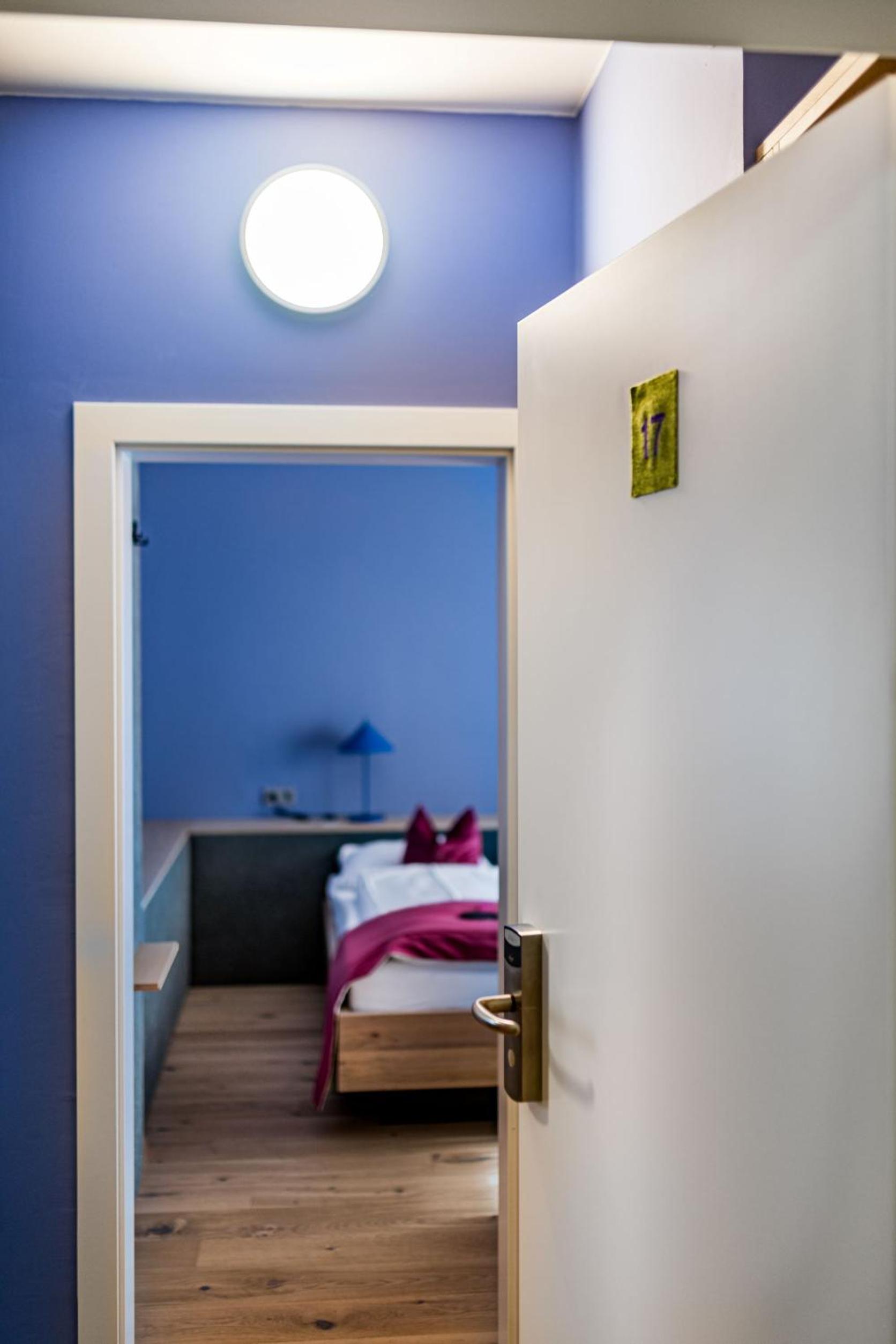 Premium Double Room - Photo 6
