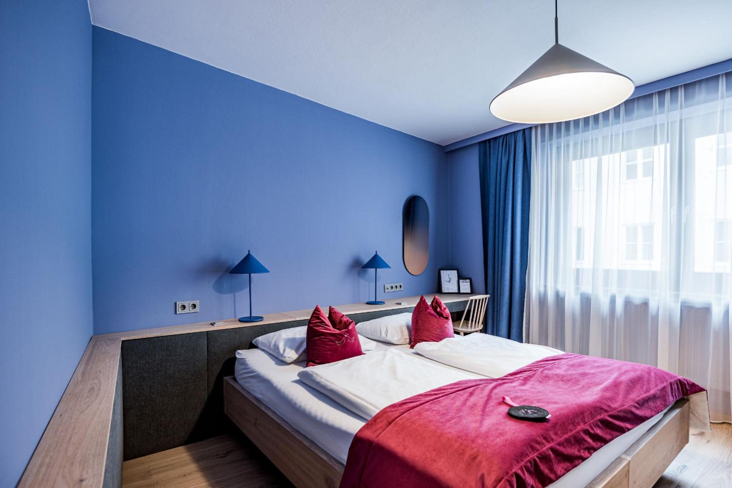 Premium Double Room - Photo 9