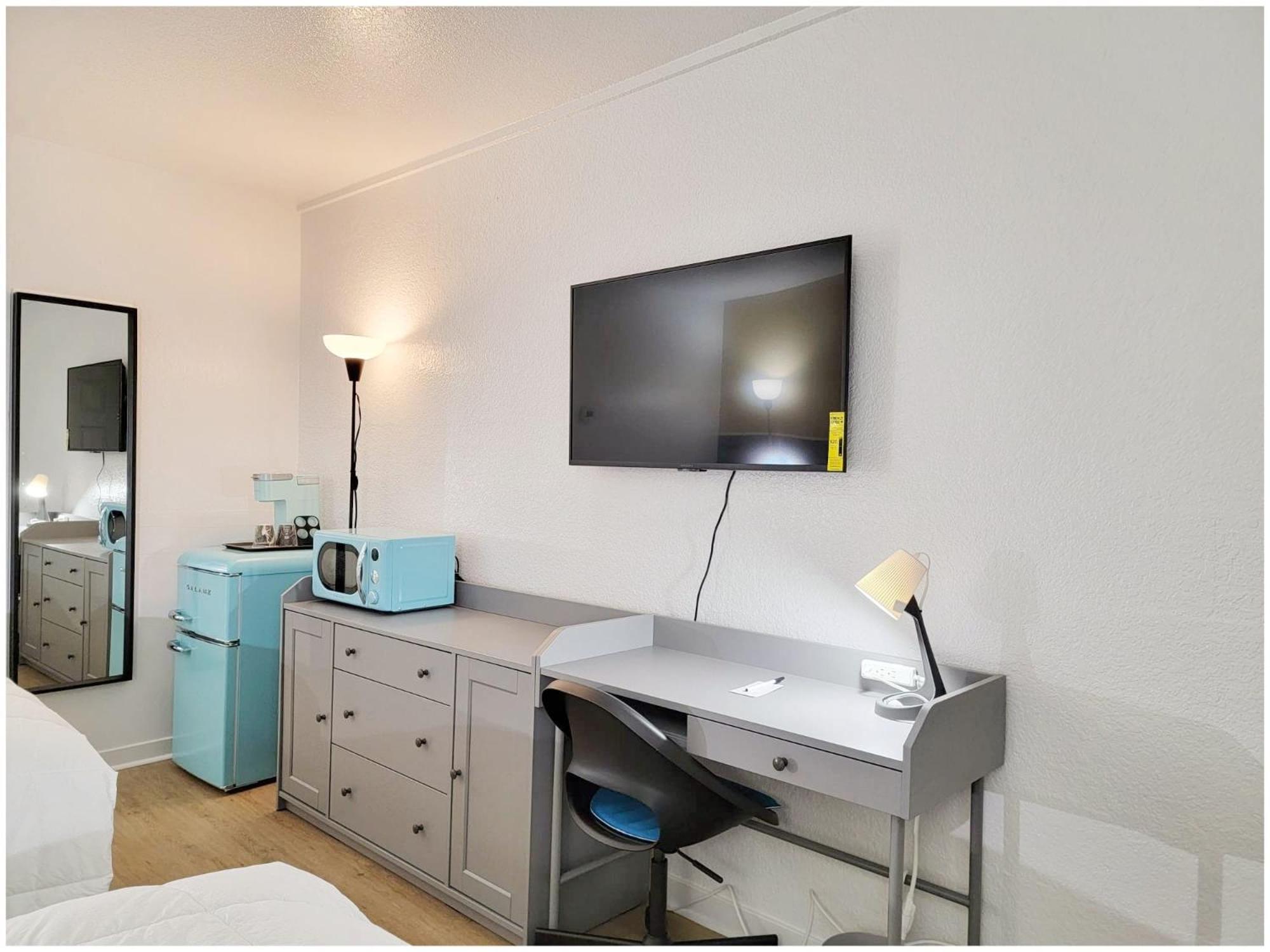 Standard Double Room - Photo 13