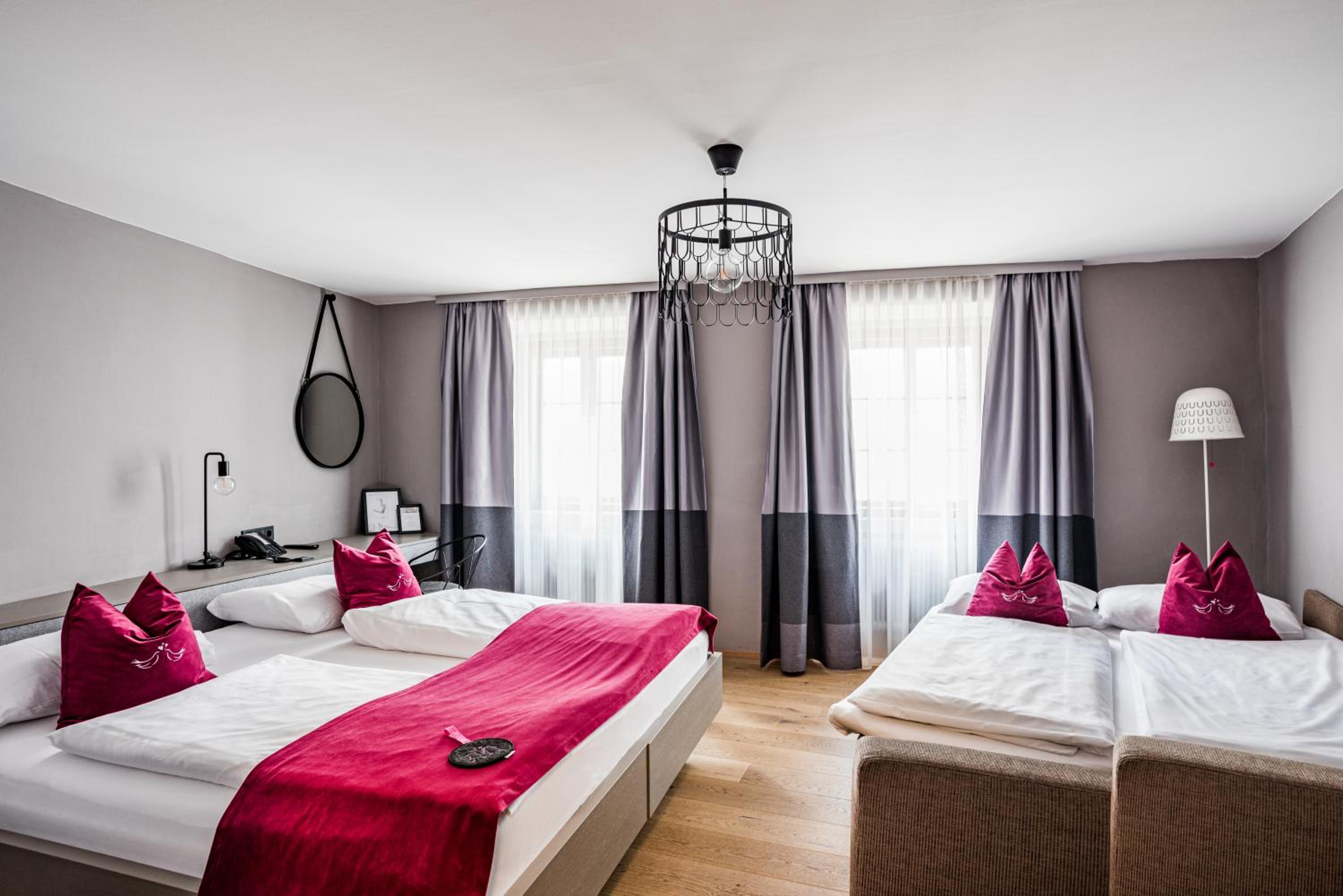 Superior Quadruple Room - Photo 1
