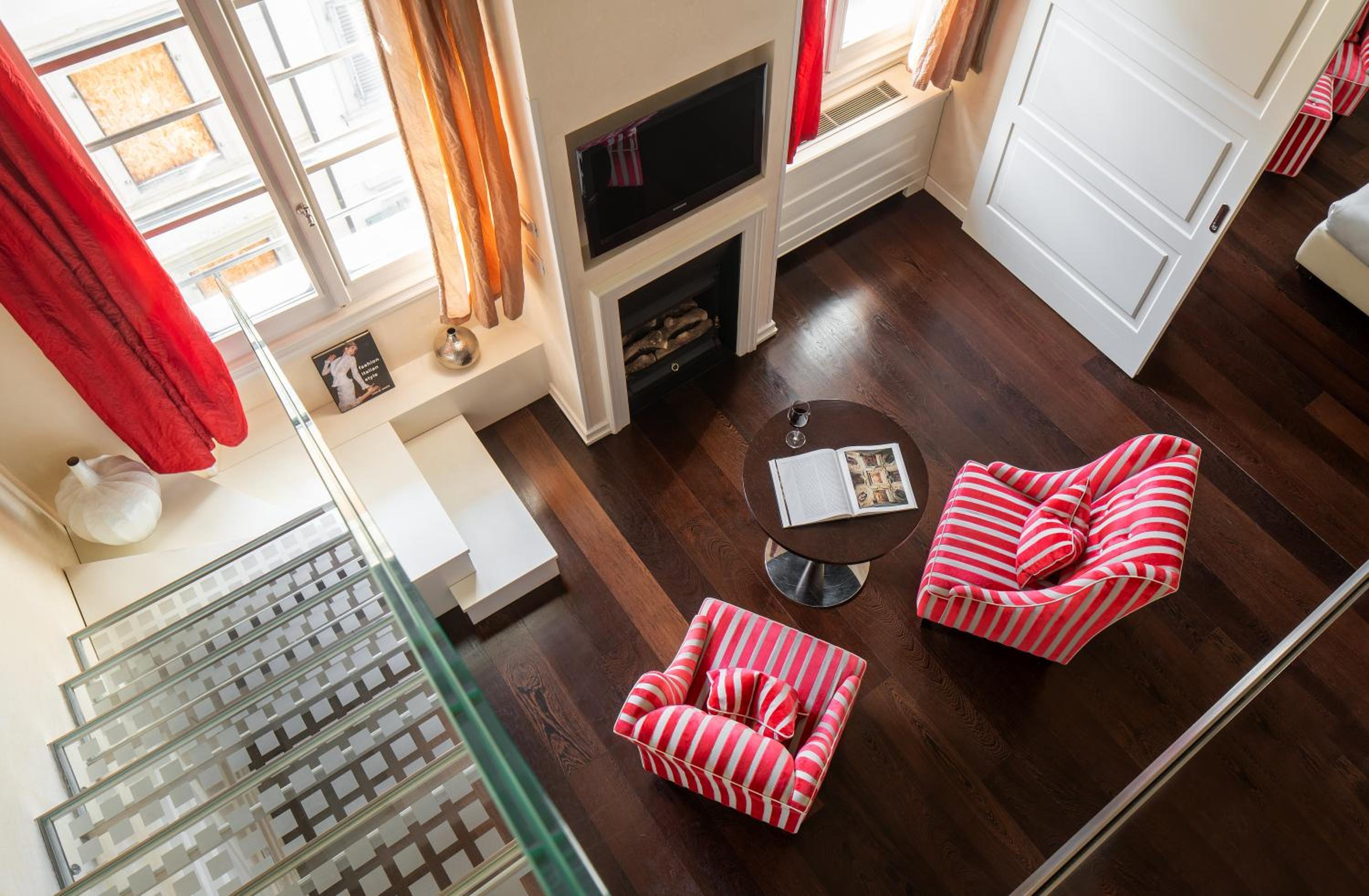 Superior One-Bedroom Apartment photo 2