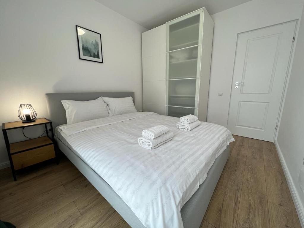 One-Bedroom Apartment - Photo 9