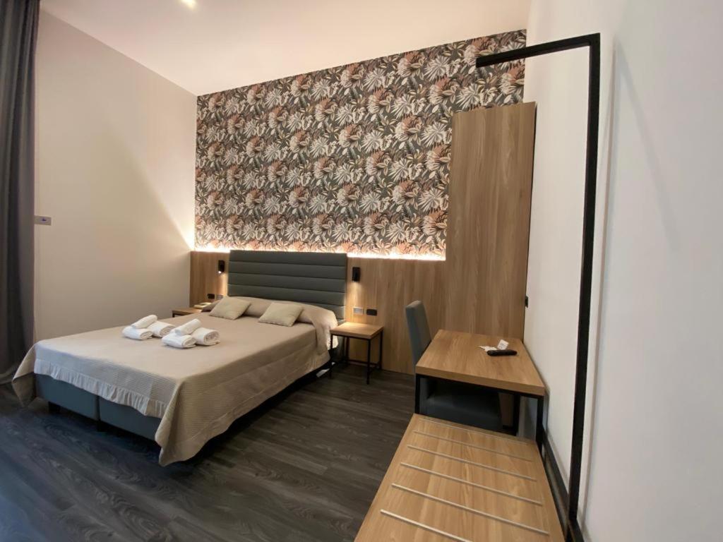 Double or Twin Room - Photo 1