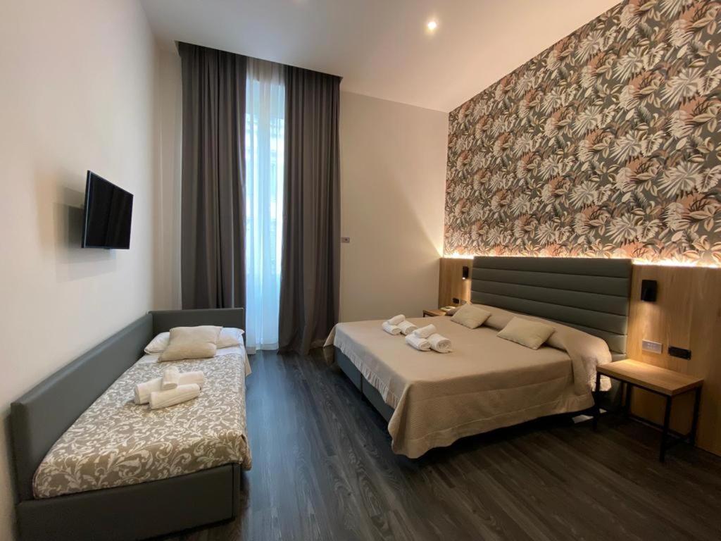 Double or Twin Room - Photo 8