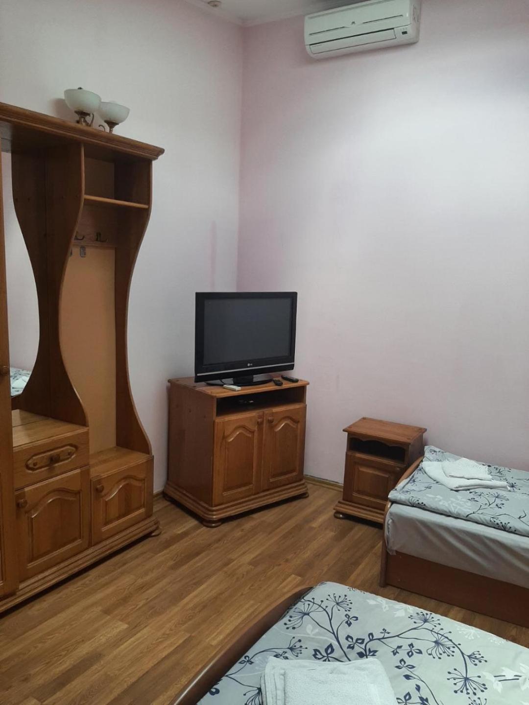 Large Twin Room photo 3