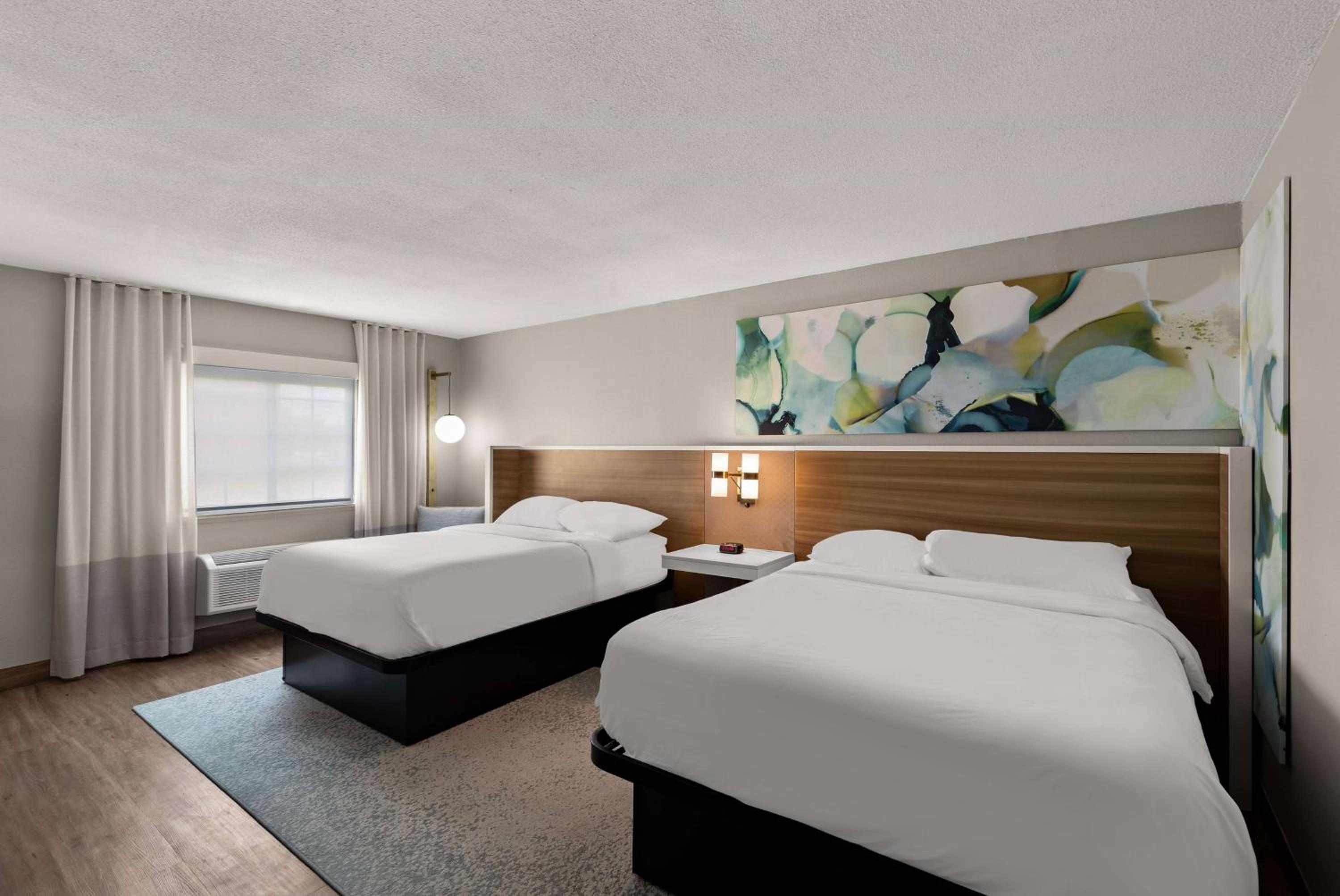 Queen Room with Two Queen Beds - Non-Smoking