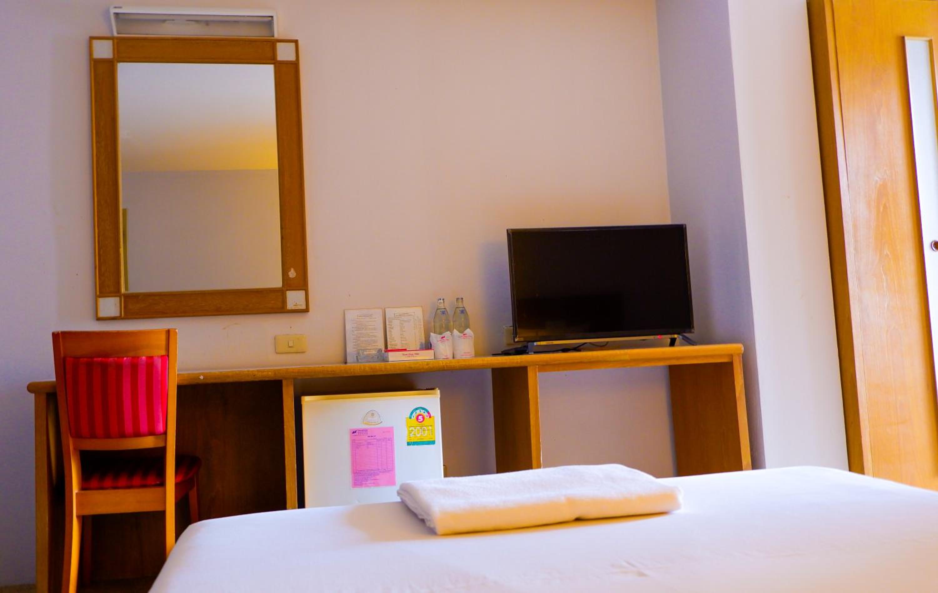 Standard Double Room photo 3