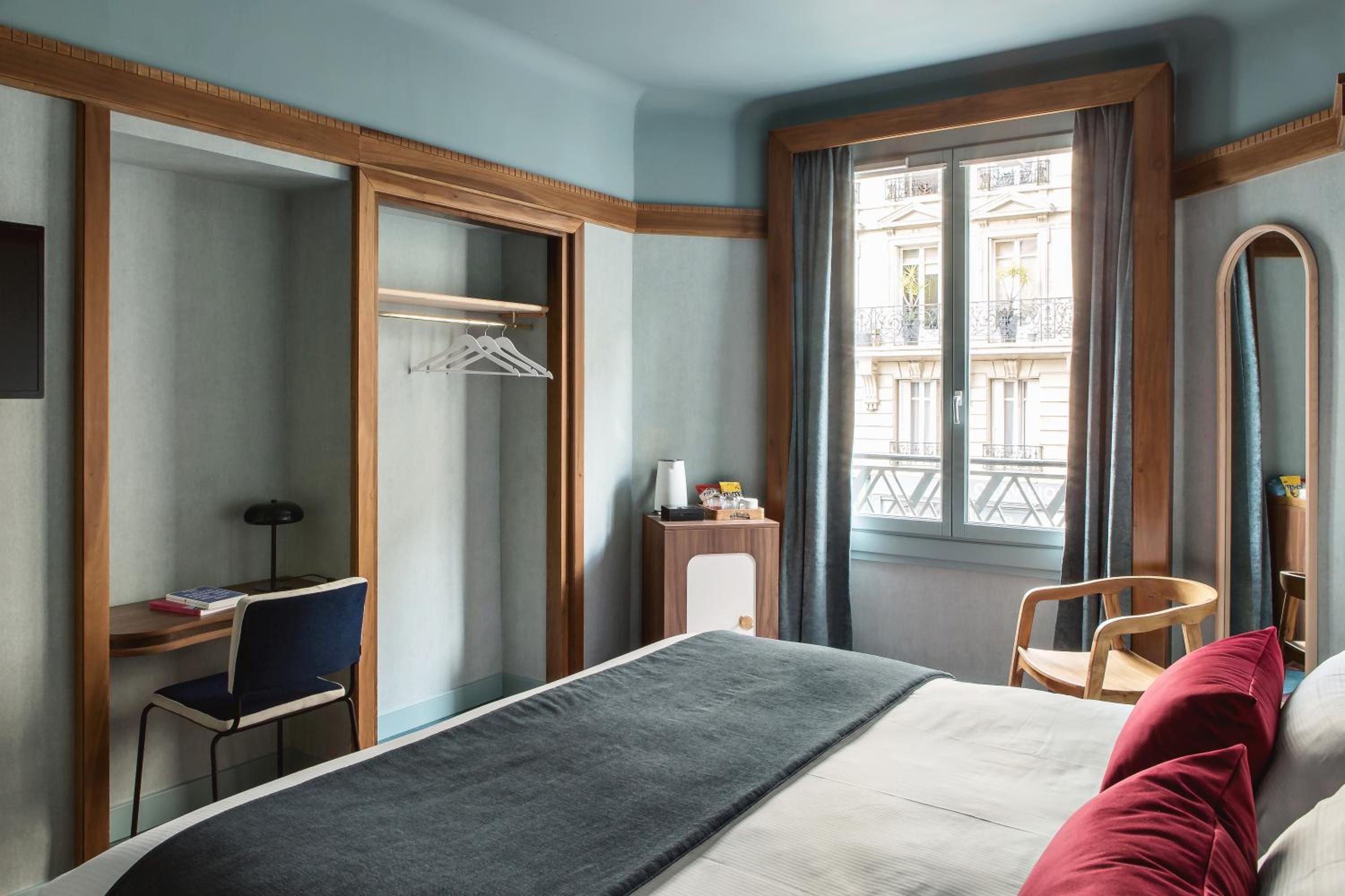 Deluxe double room – Miami Blue Deluxe thumbnail 6
