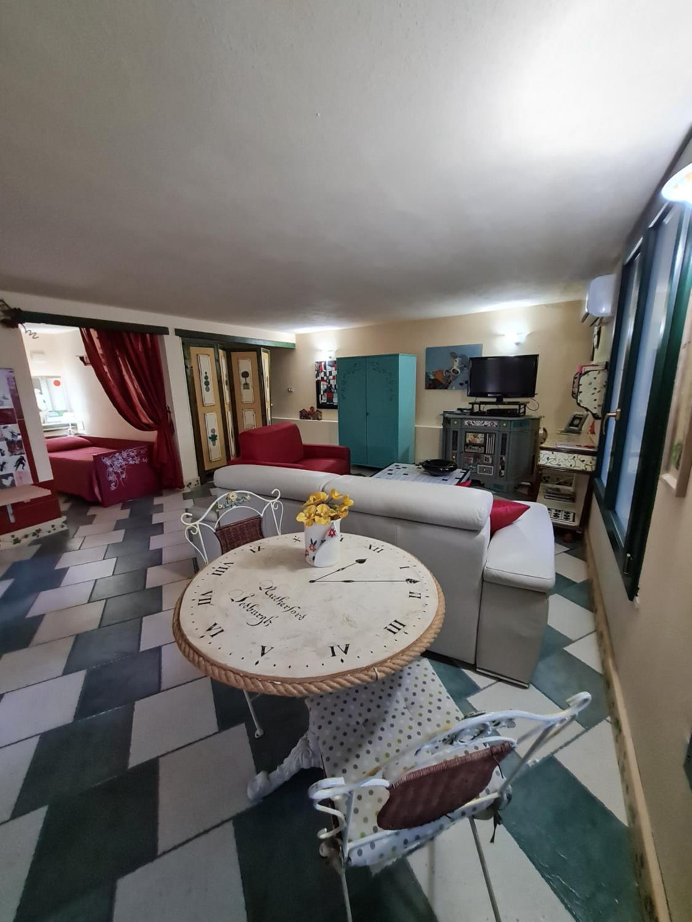 Family Studio - Photo 39
