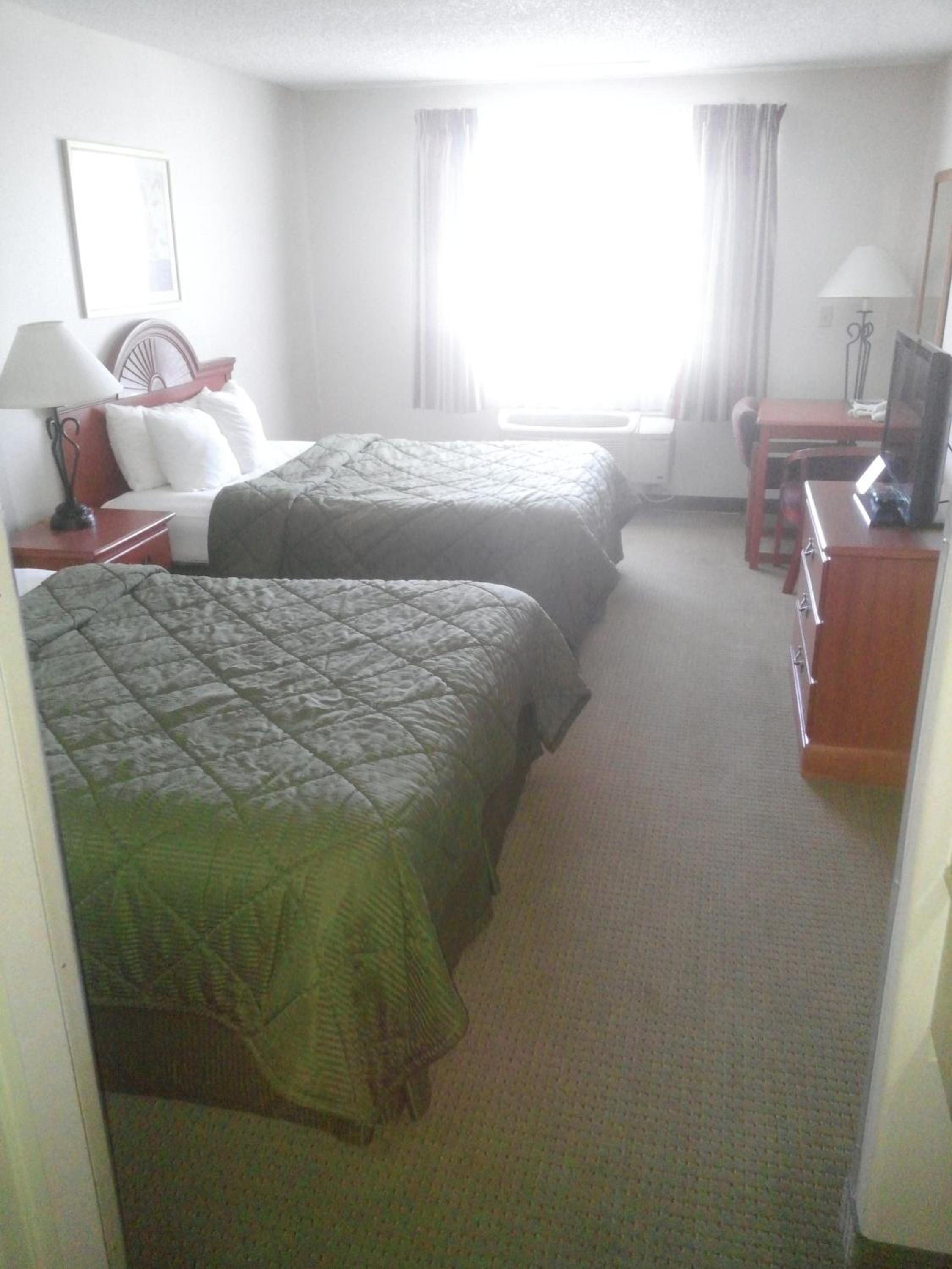 Queen Room with Two Queen Beds - Photo 1