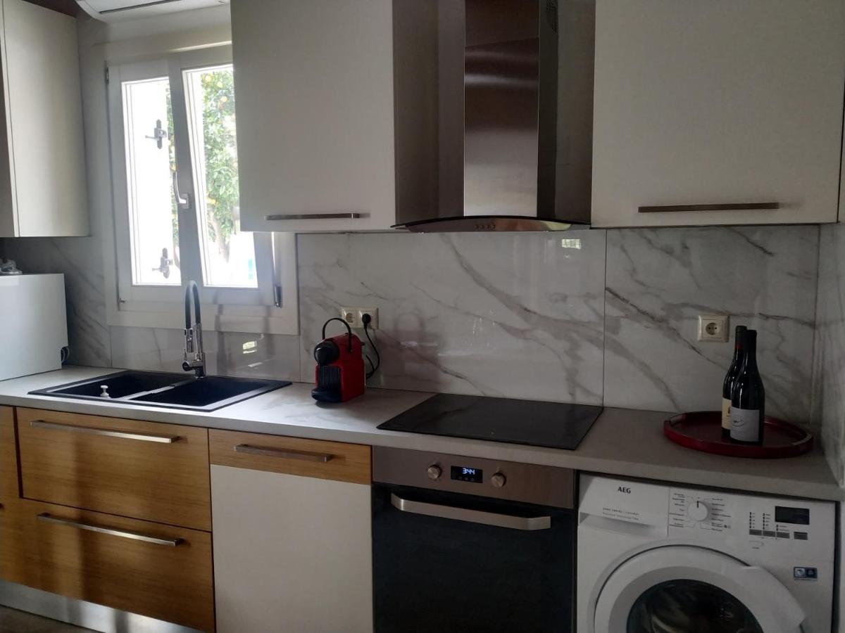Two-Bedroom House - Photo 9