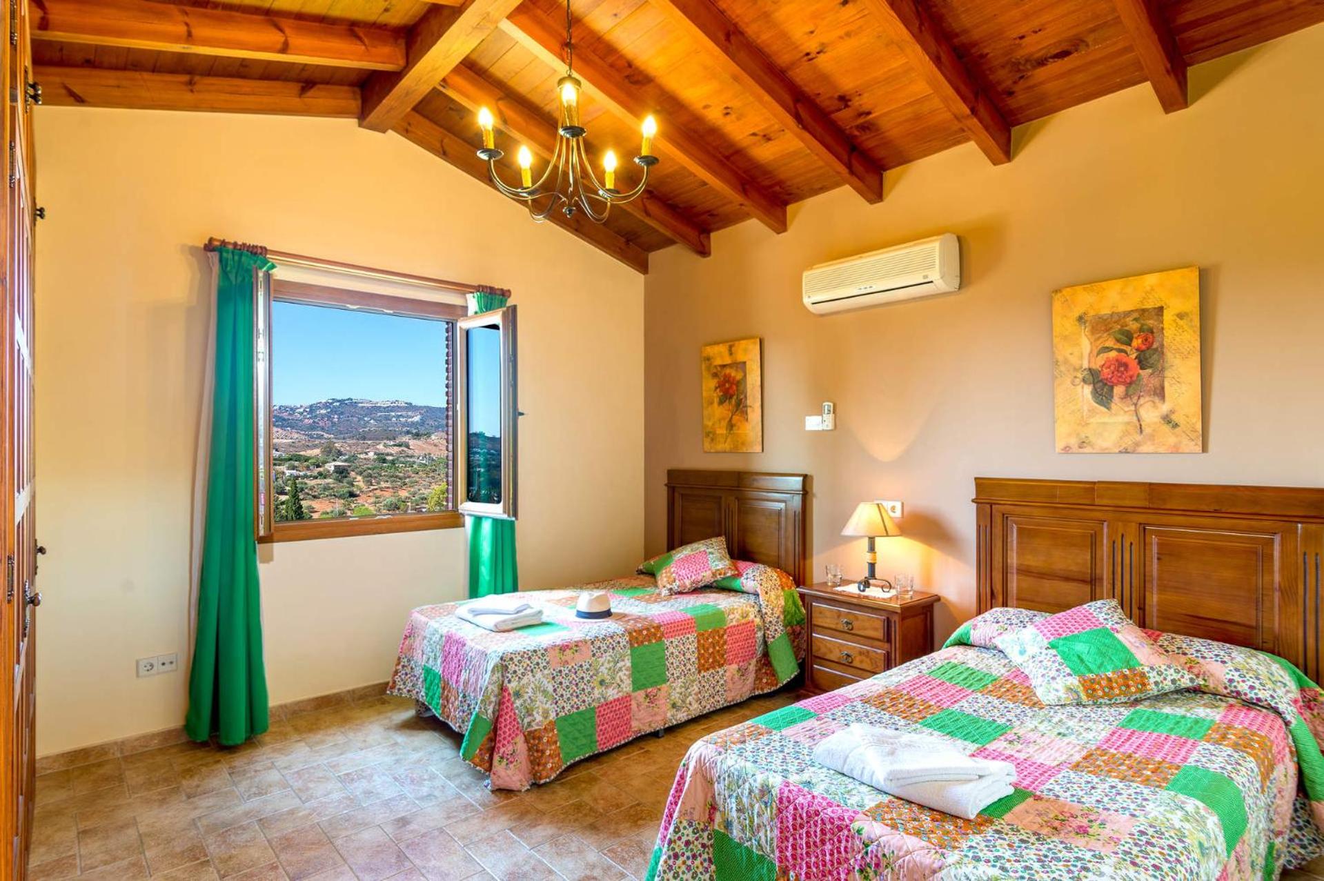 Villa de Cuatro Habitaciones