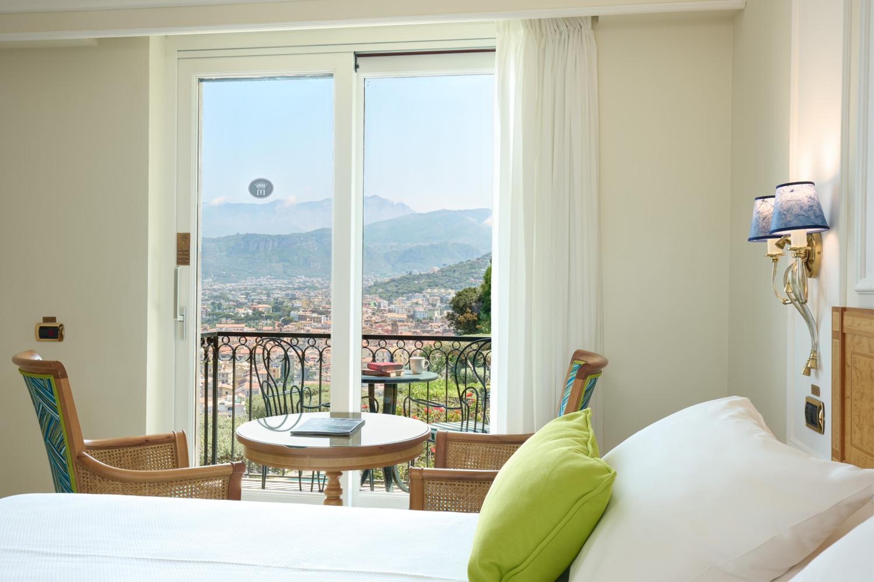 Premier Double or Twin Room with Sea View - Photo 2