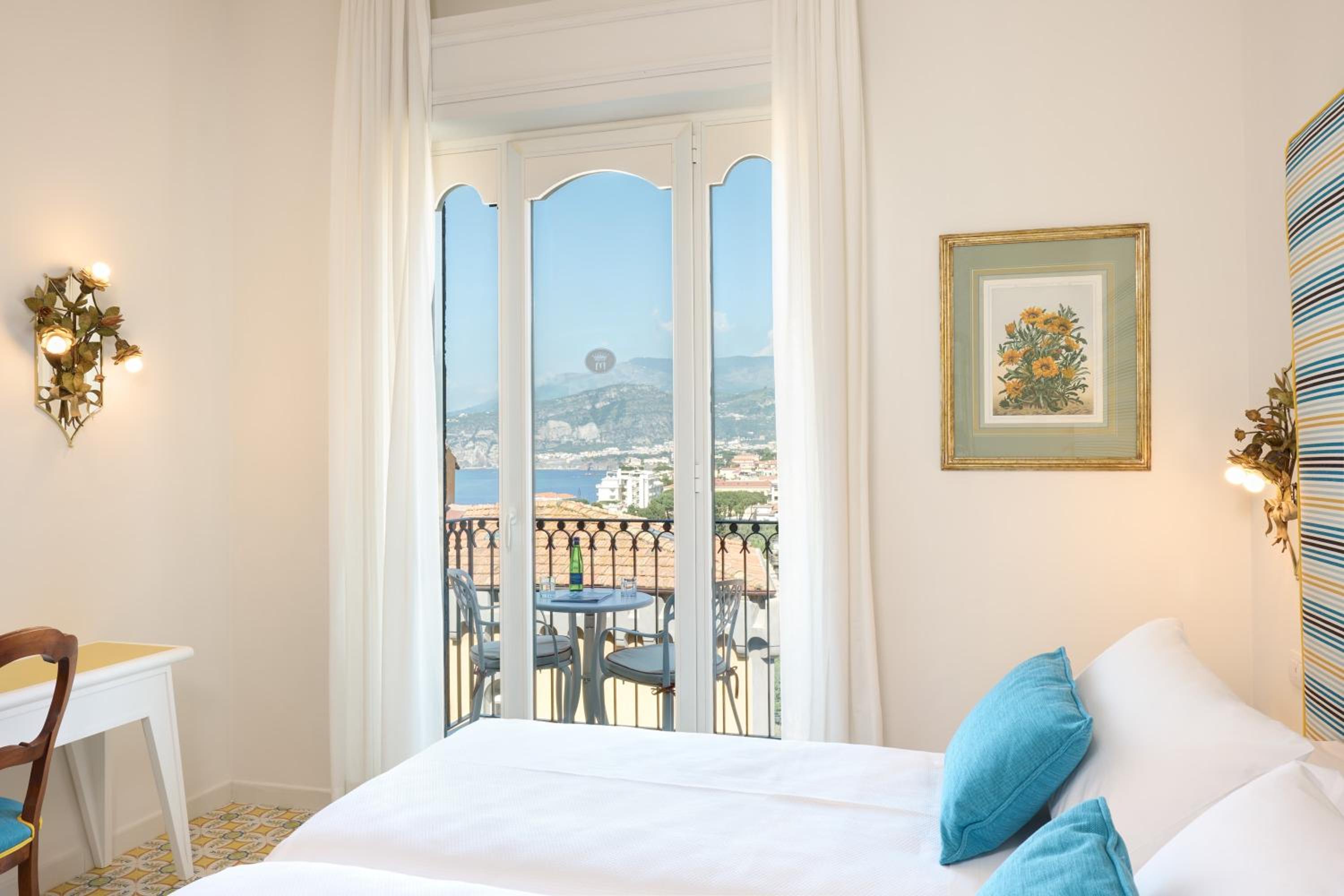 Superior Double or Twin Room - Photo 6