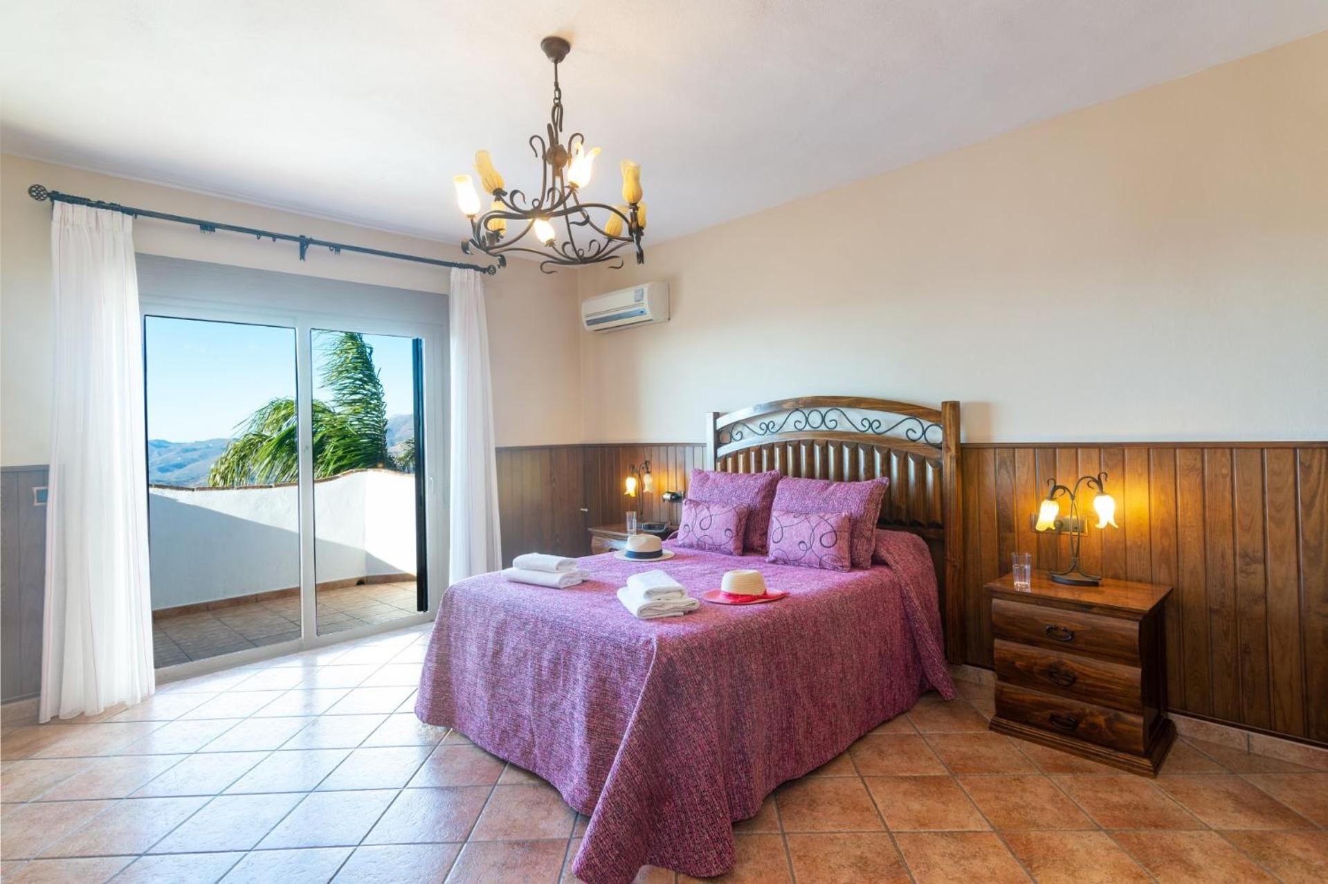Villa de Cuatro Habitaciones