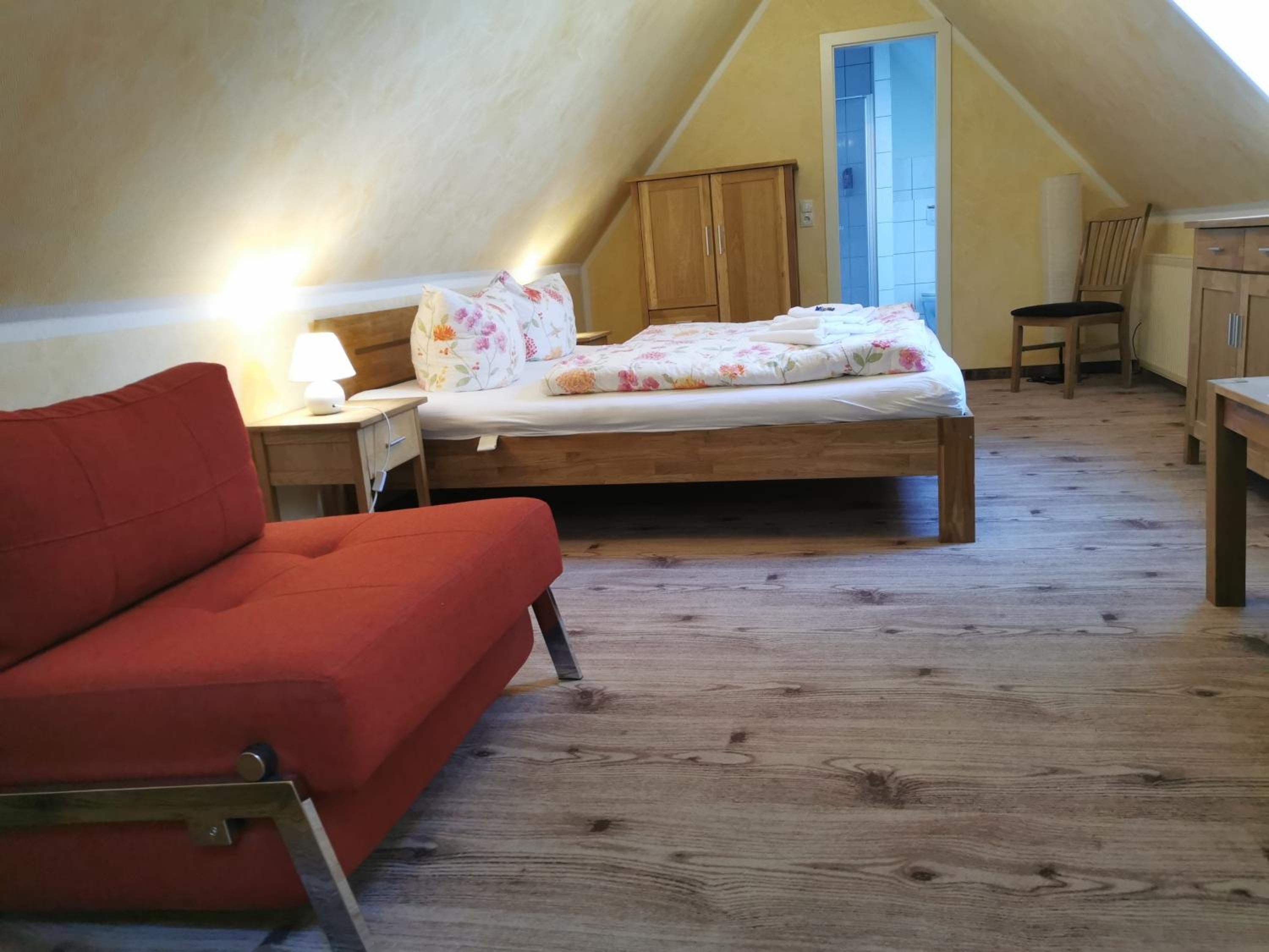 Double Room - Photo 13