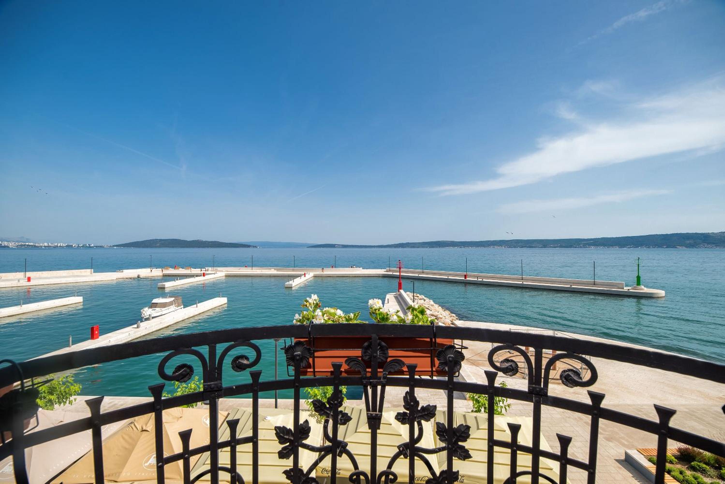 Apartment with Sea View photo 3