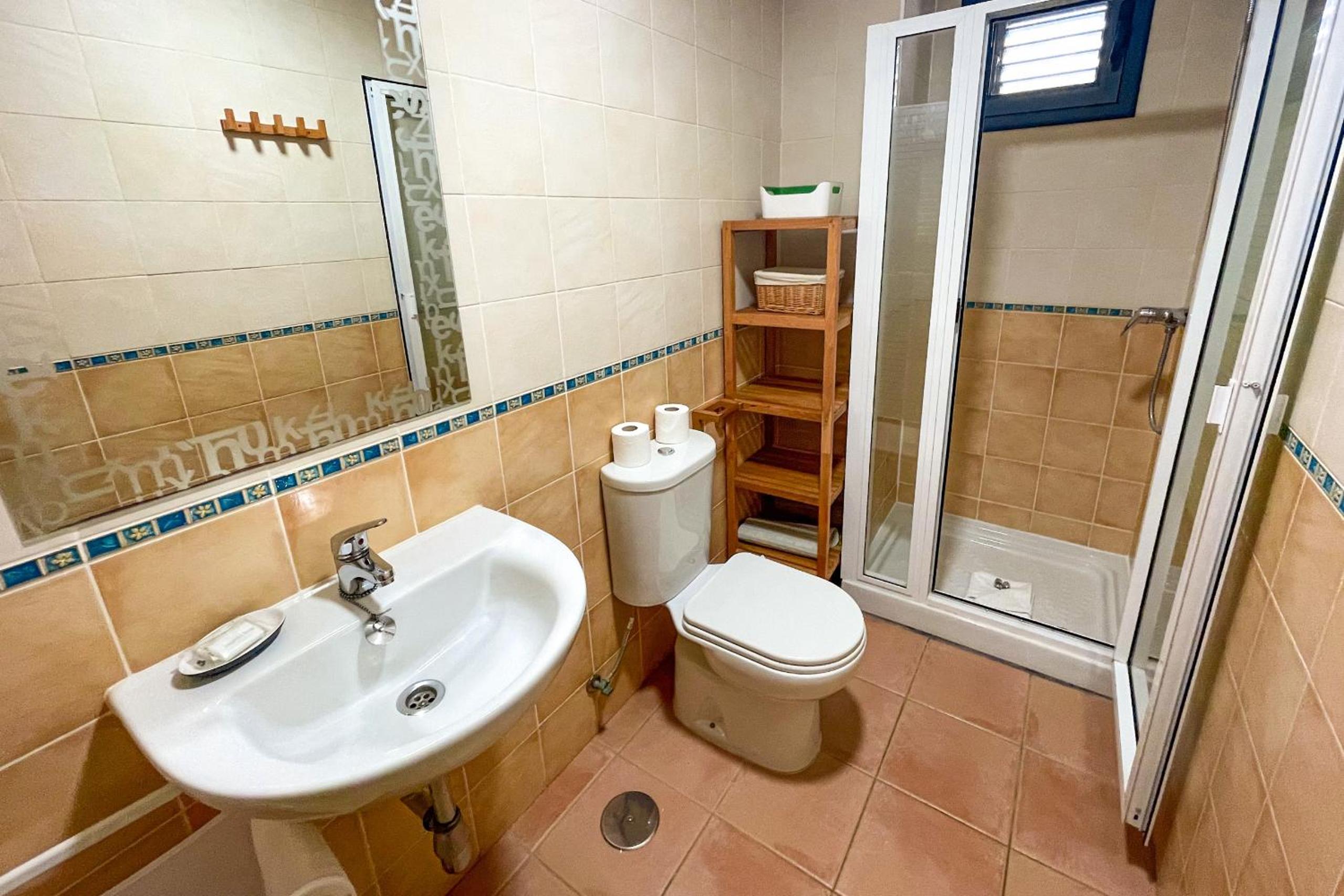 Apartment - Photo 36
