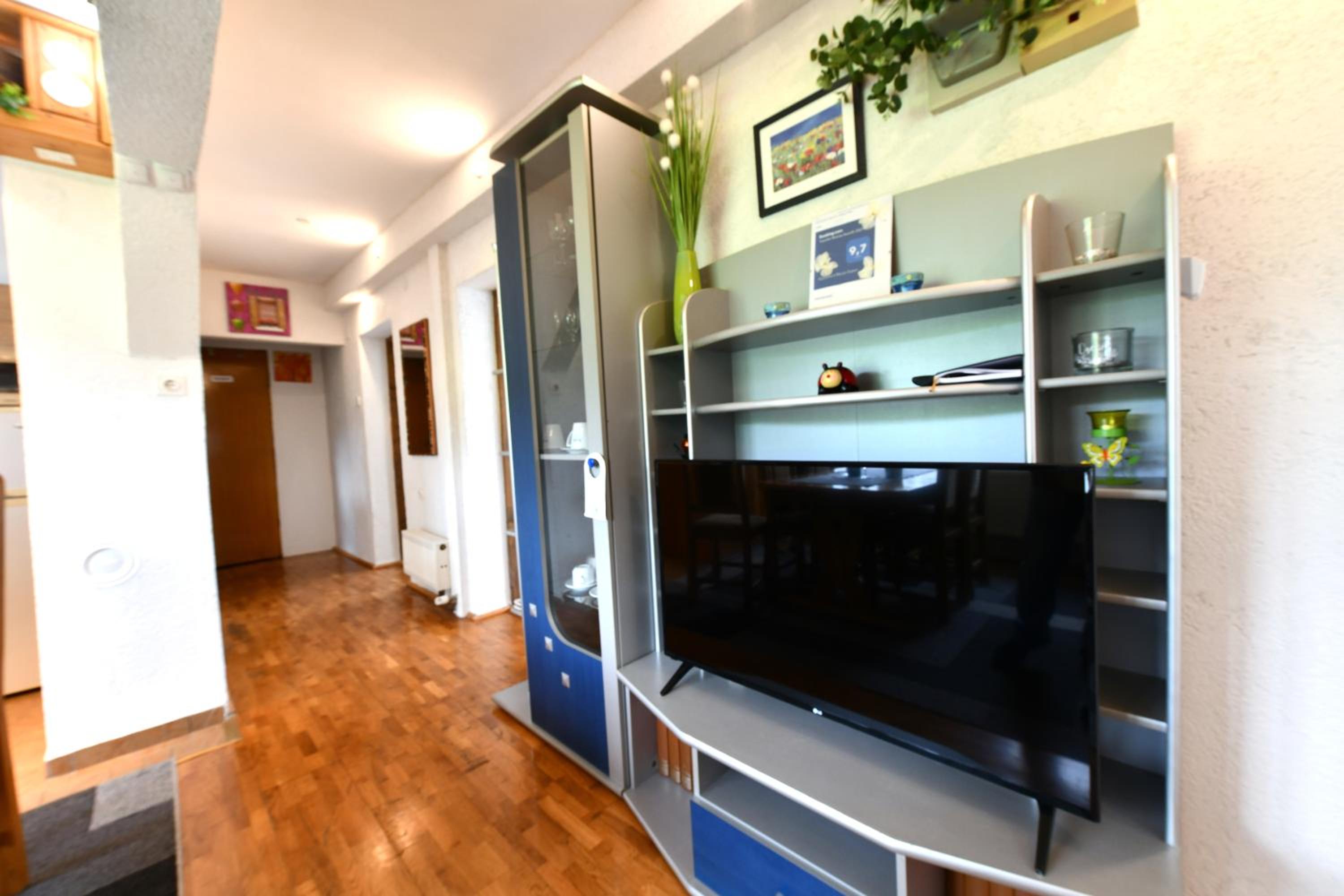 Two-Bedroom Apartment - Photo 24
