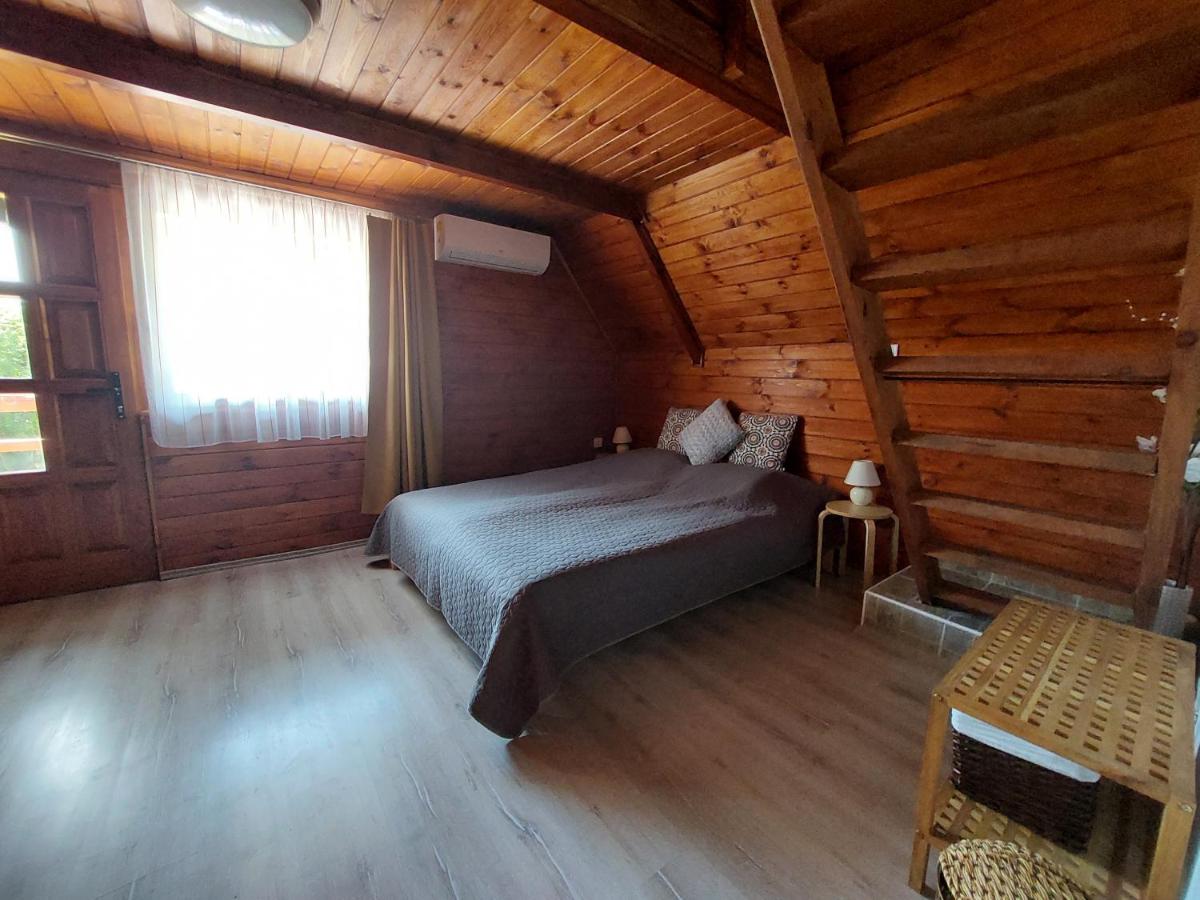 Studio Apartment photo 2
