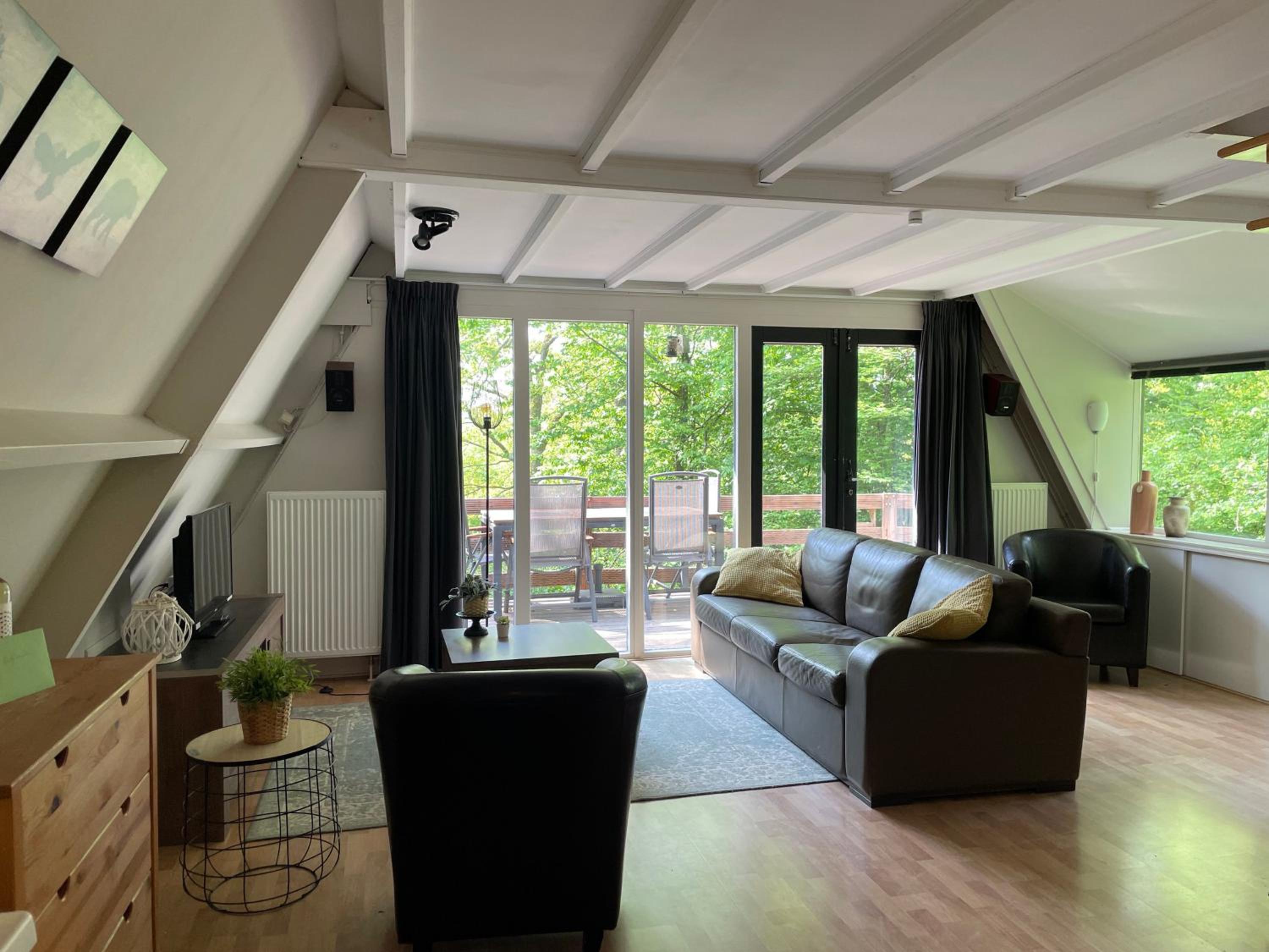 Three-Bedroom Chalet photo 1