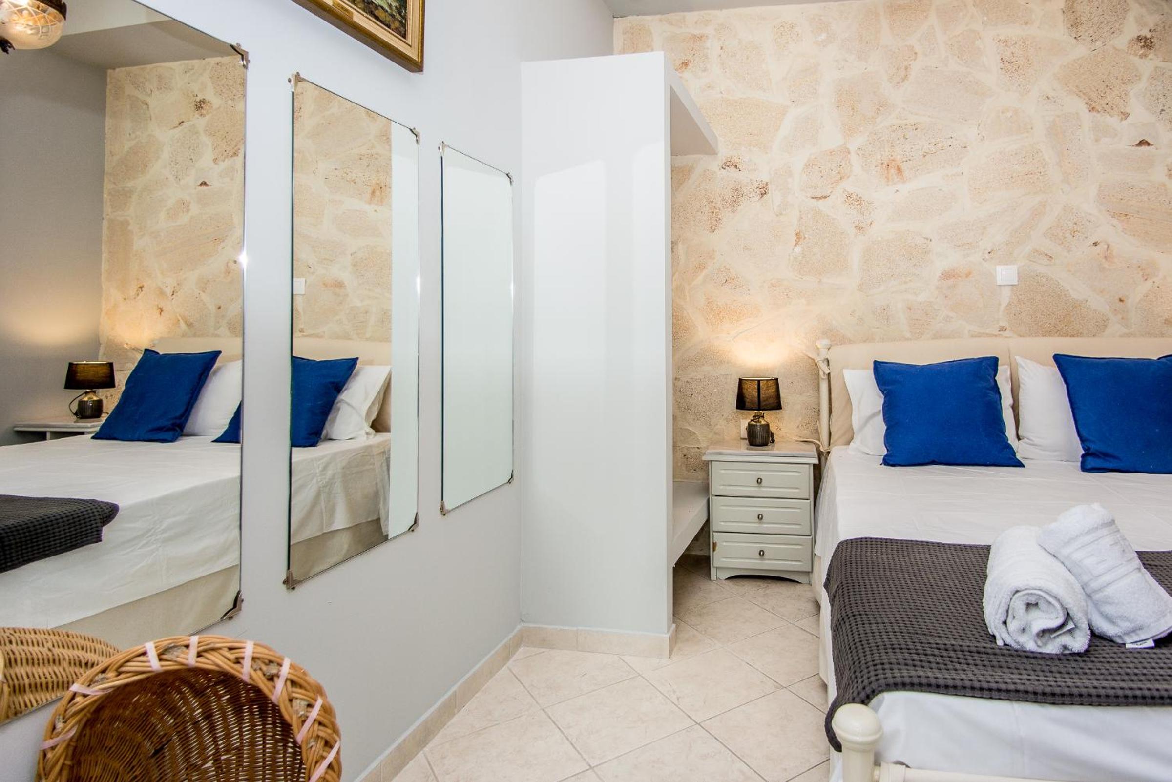 Apartment with Sea View photo 2
