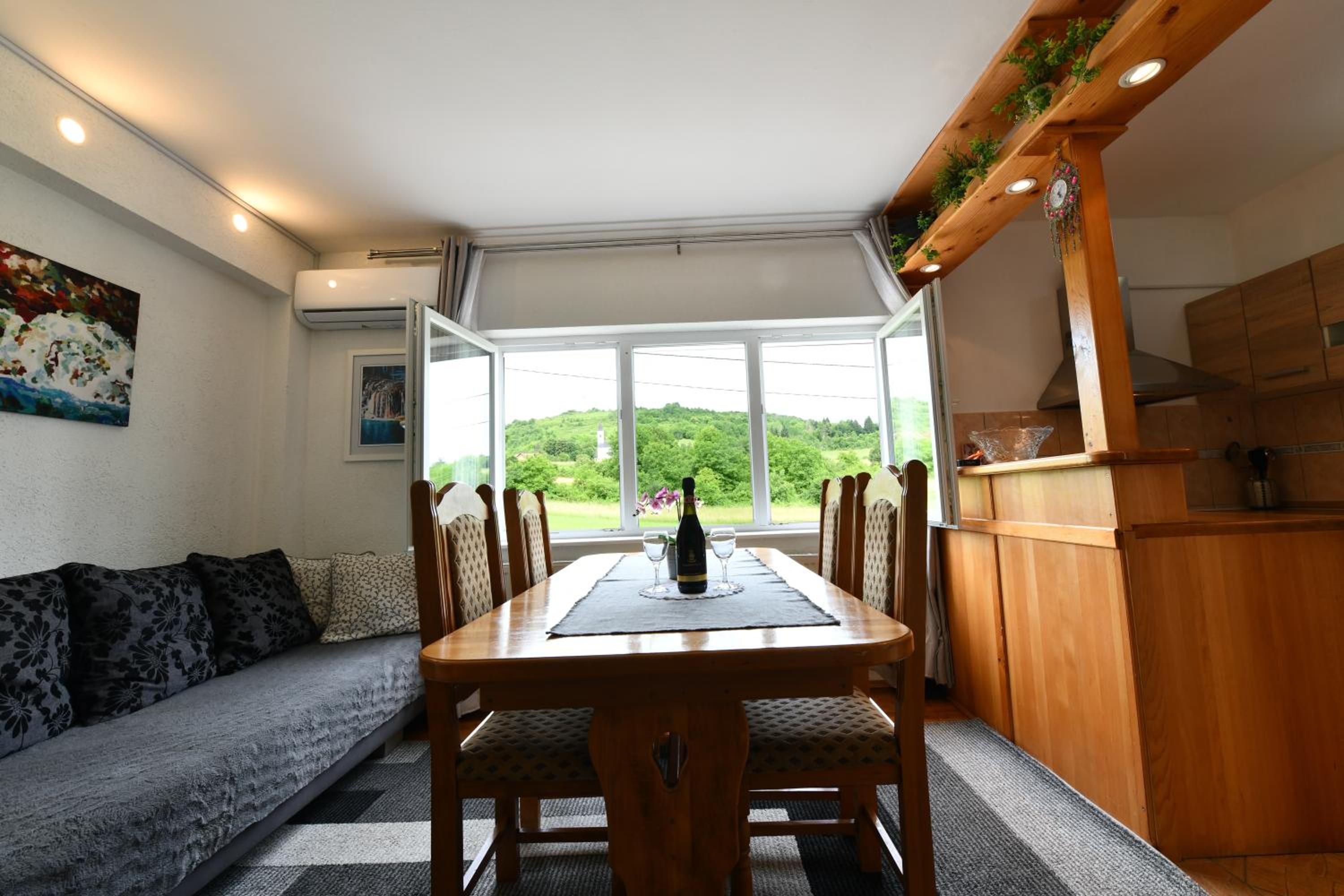 Two-Bedroom Apartment - Photo 15