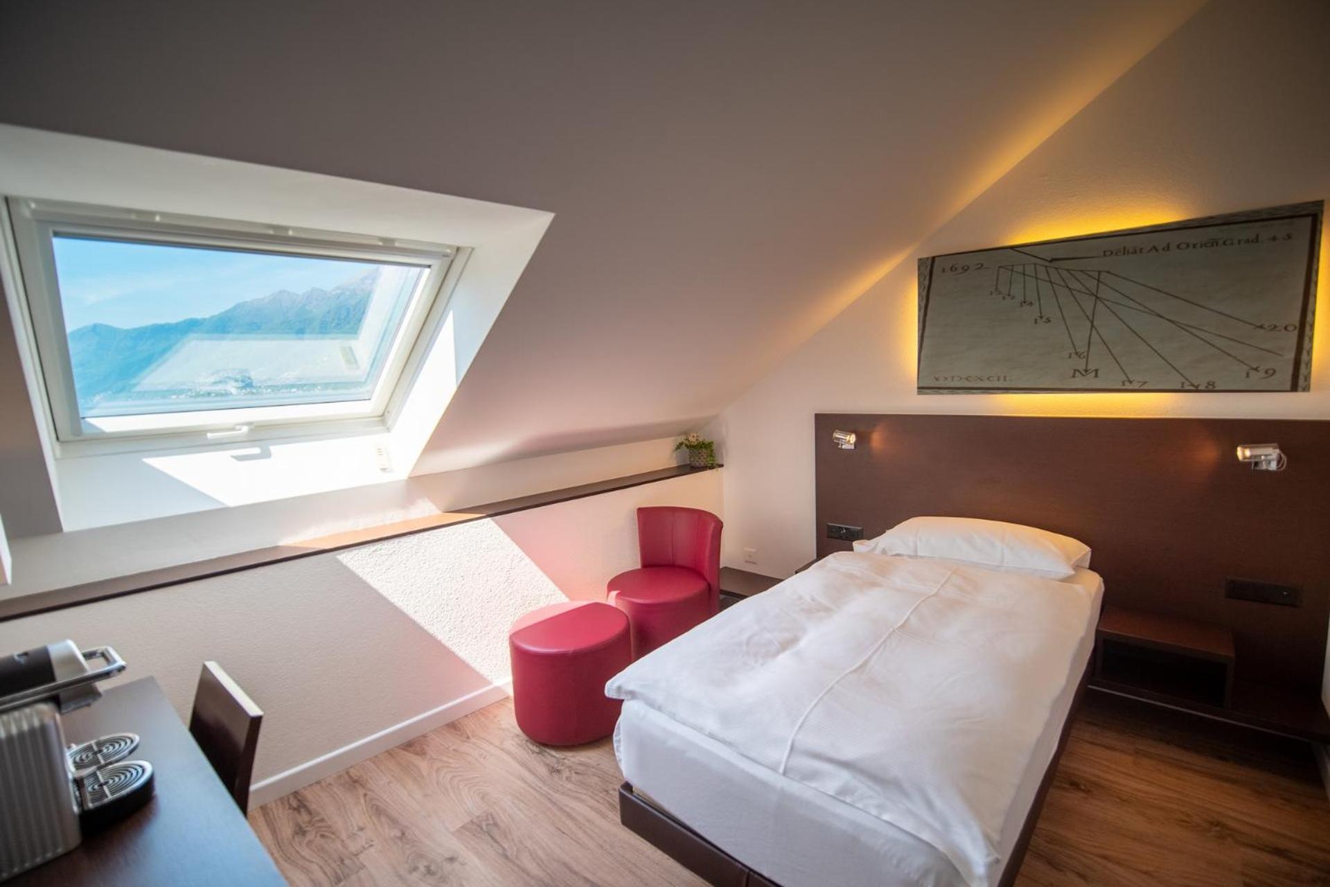Classic Single Room