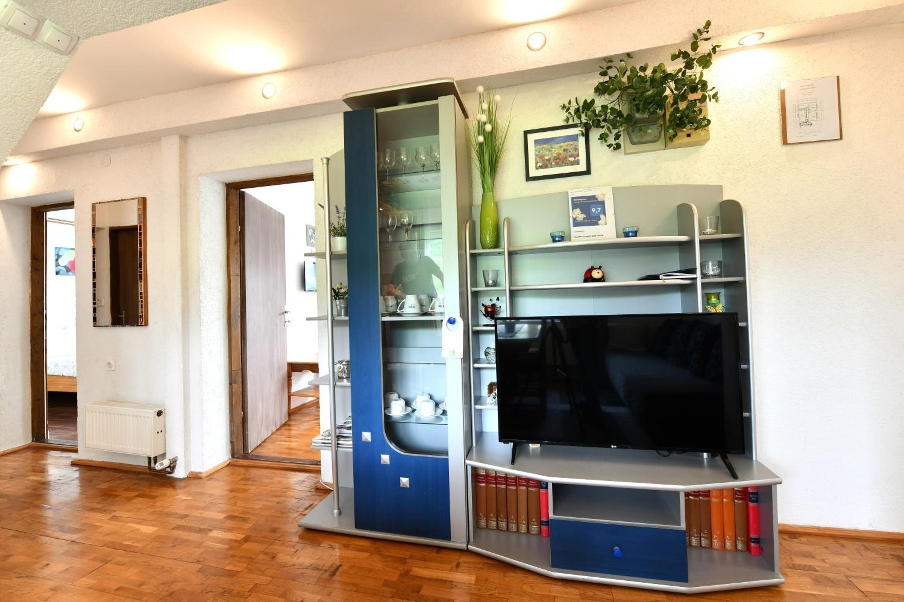 Two-Bedroom Apartment - Photo 13