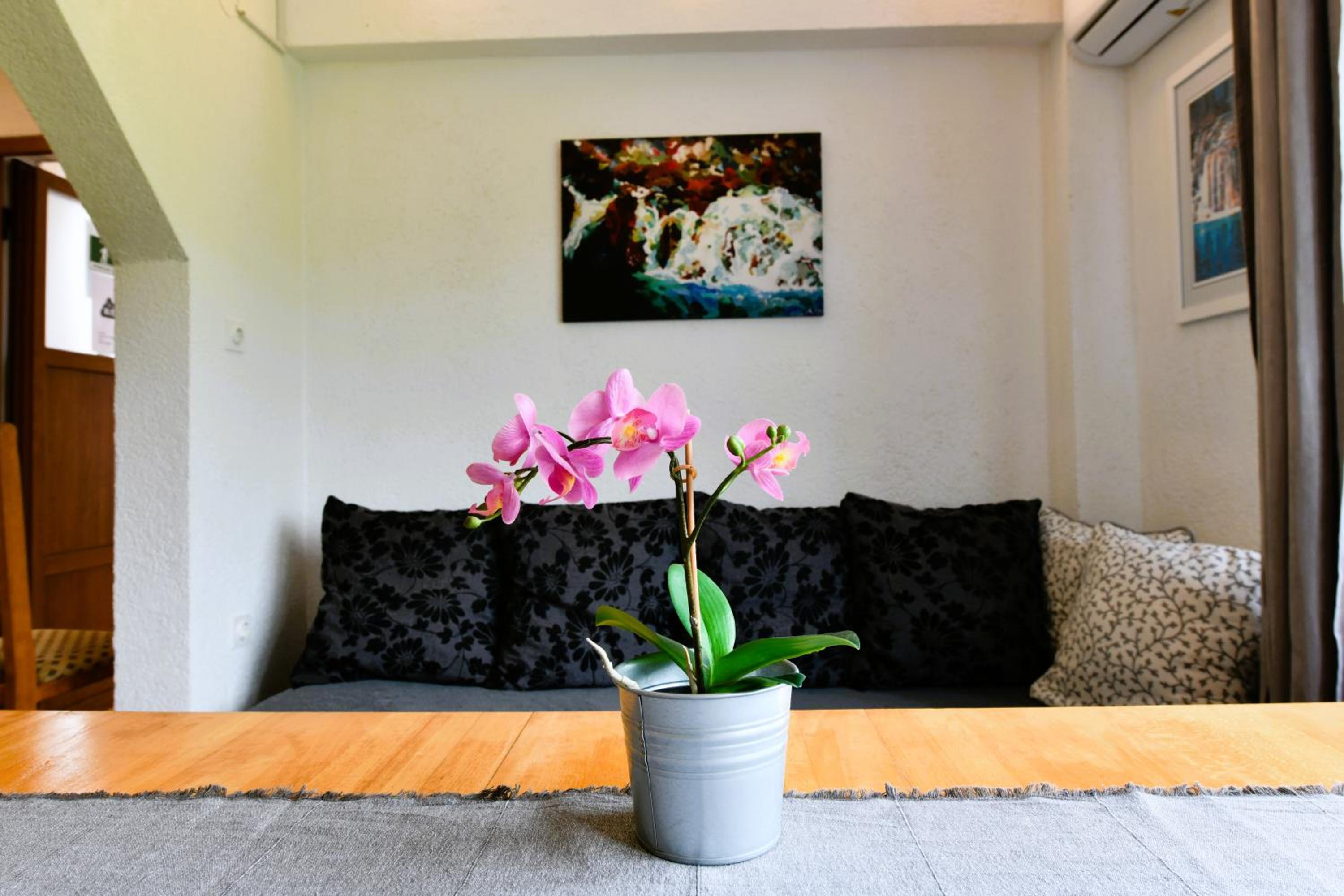 Two-Bedroom Apartment - Photo 9