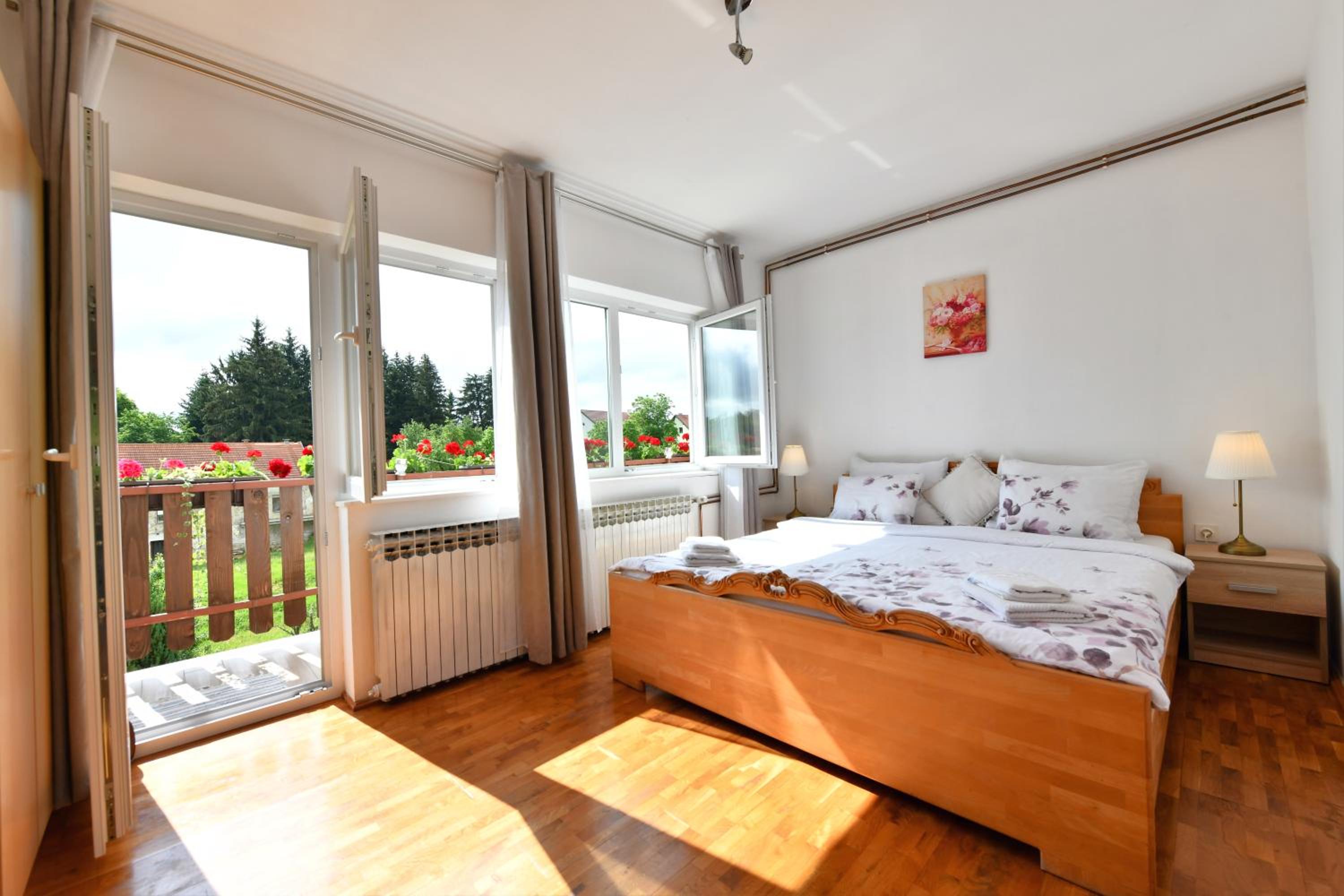 Two-Bedroom Apartment - Photo 7