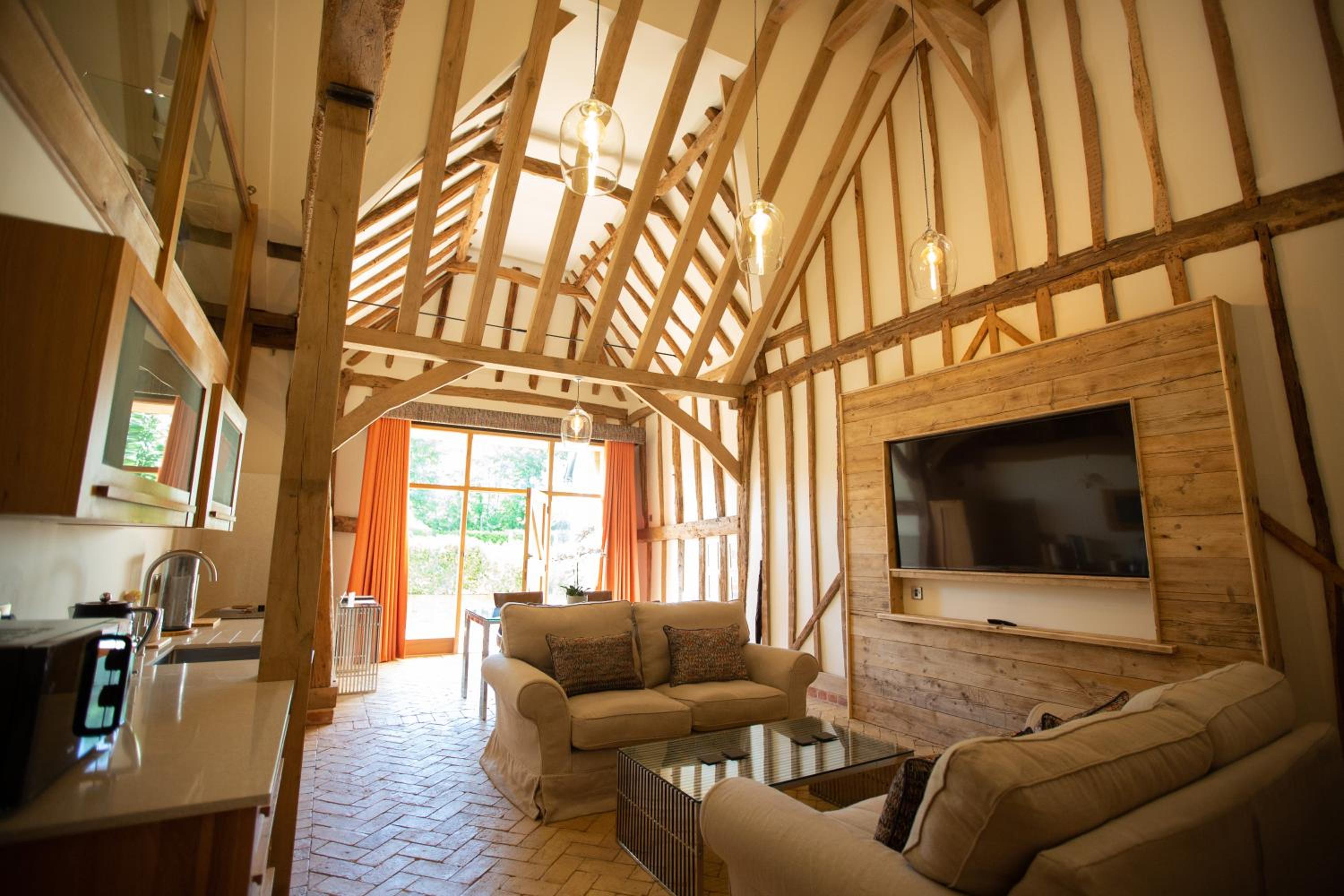 King Suite with Spa Bath photo 3