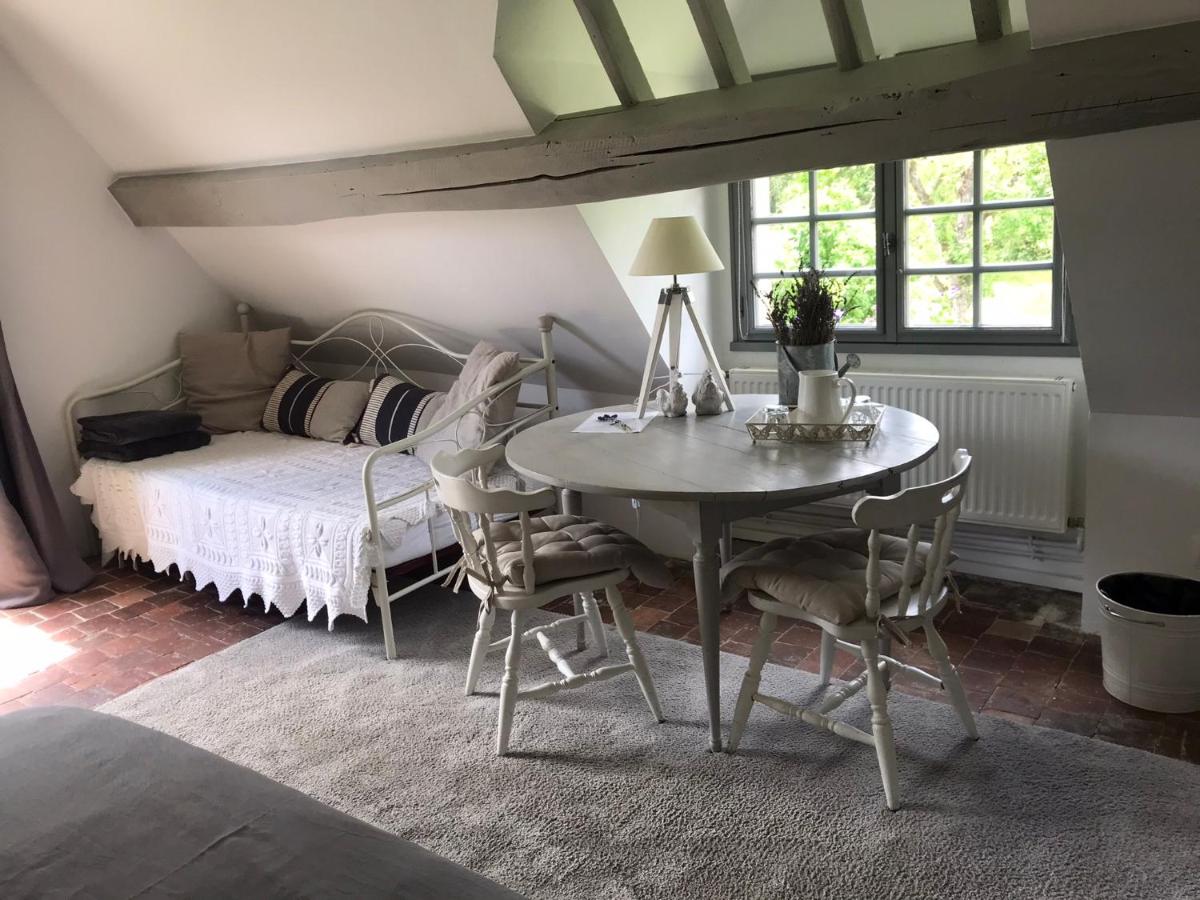 Double Room with Garden View - Photo 9