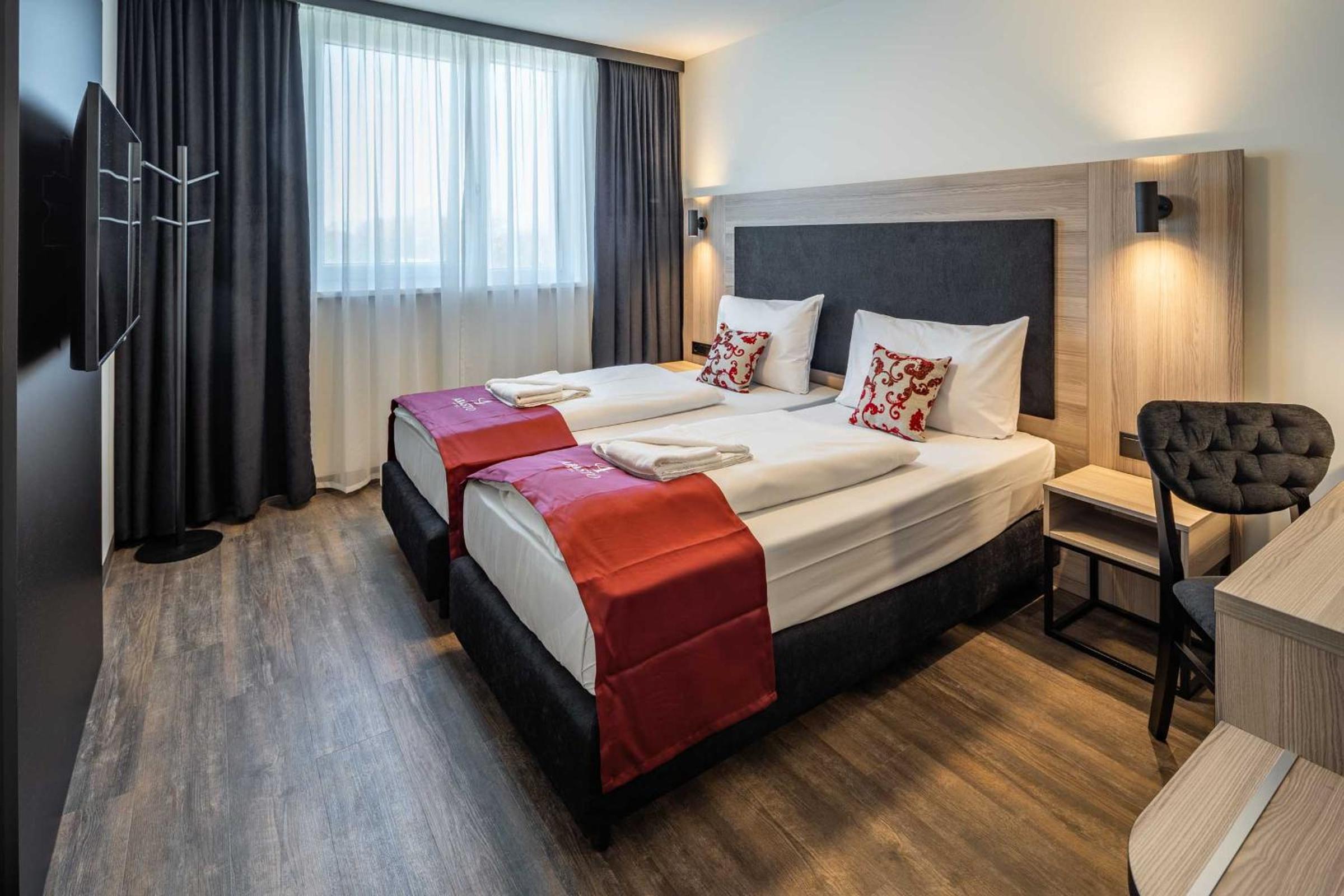 Standard Double Room - Photo 4