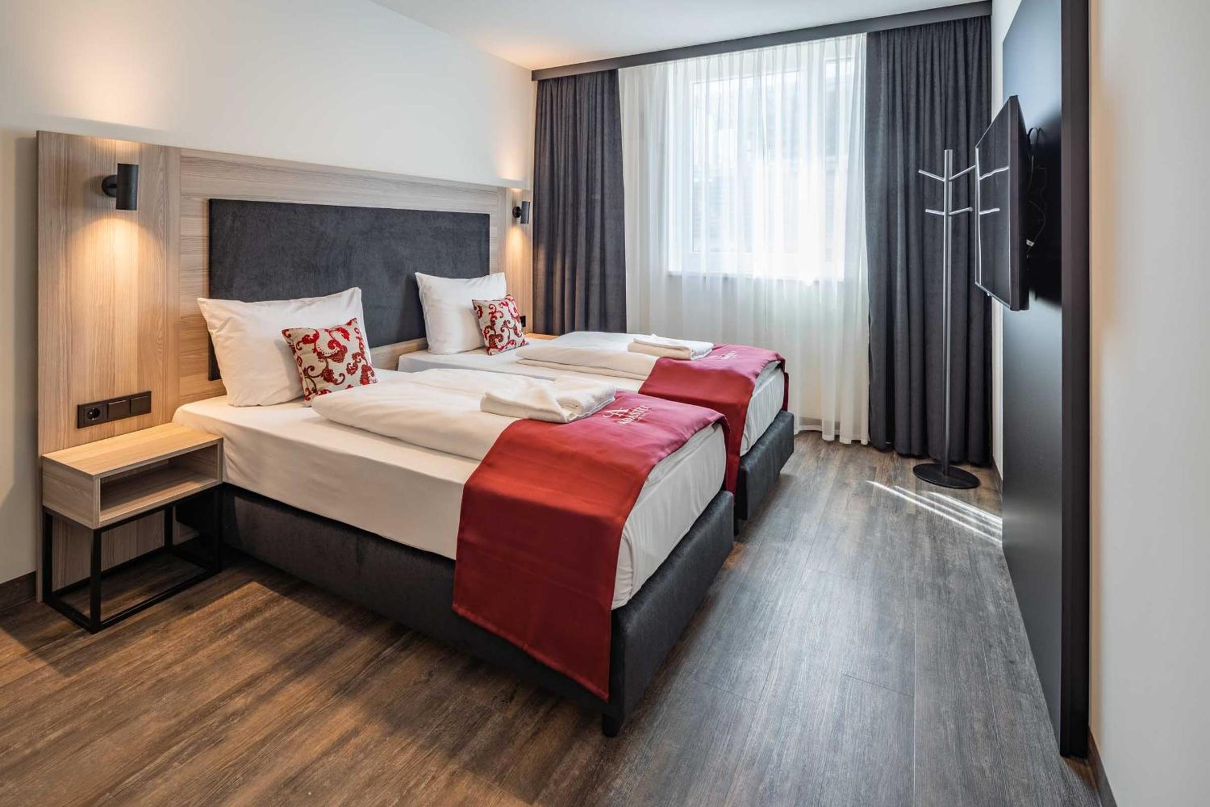 Superior Double Room - Photo 1